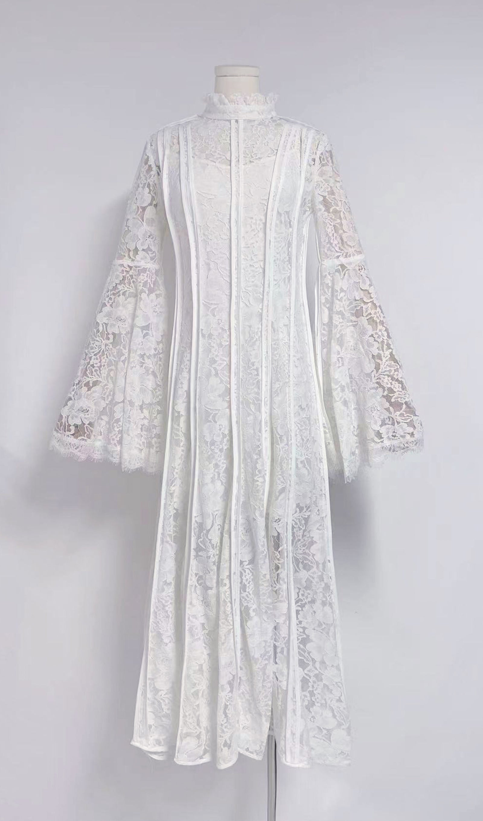 Dantel Korse Çan Kollu Maksi Elbise Beyaz