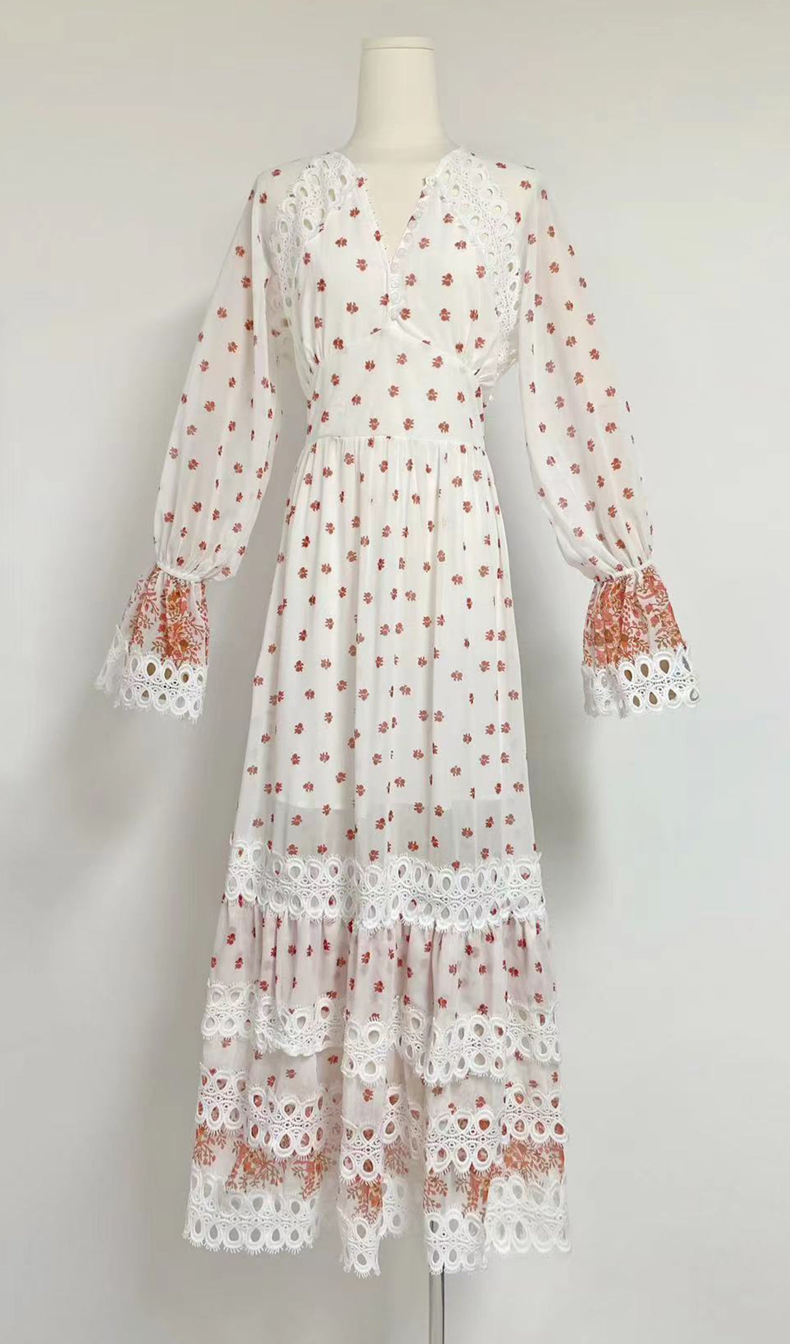 Çiçekli Uzun Kollu V Yaka A Line Maxi Elbise