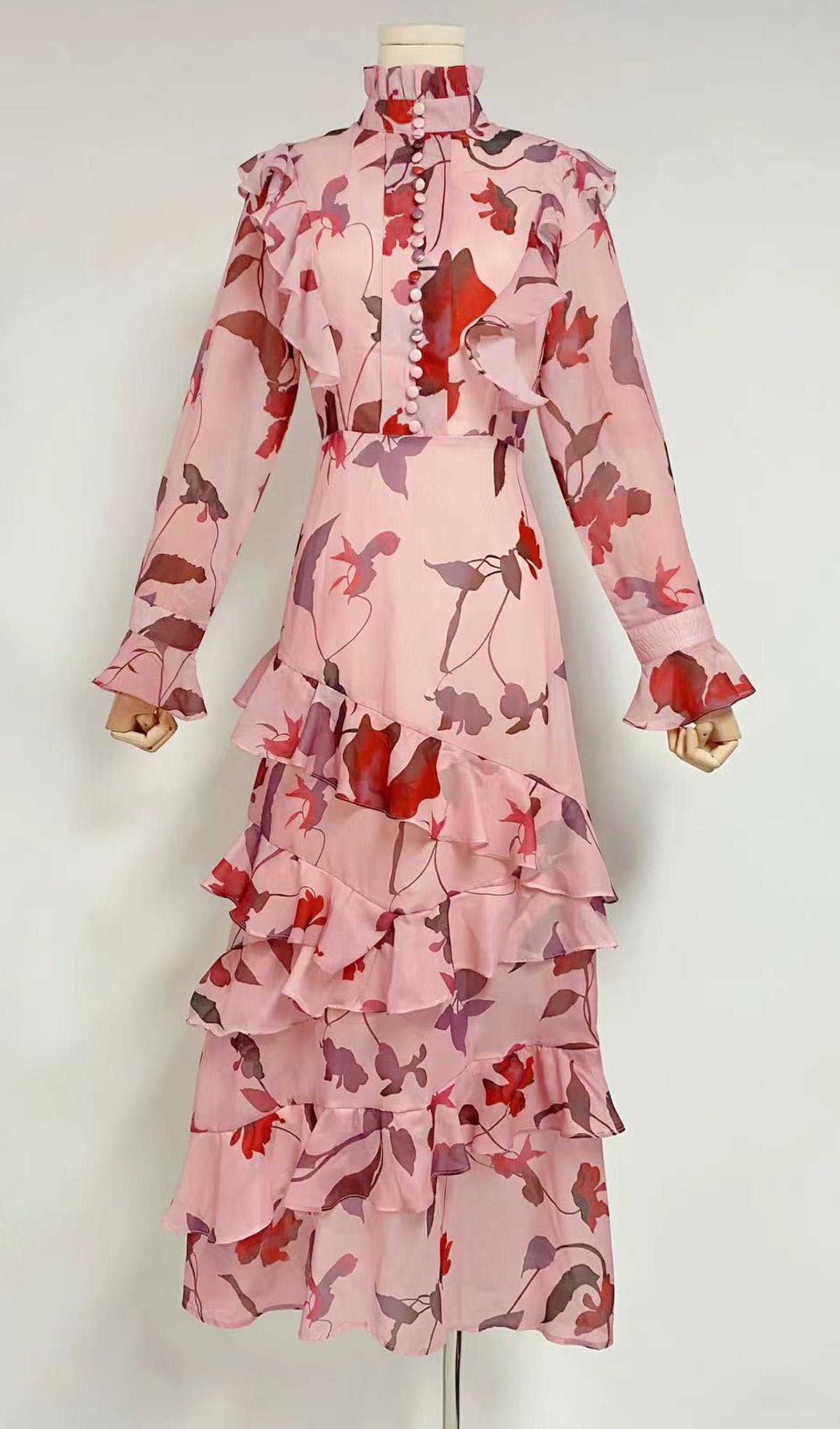 Çiçekli Uzun Kollu Fırfırlı Maksi Elbise