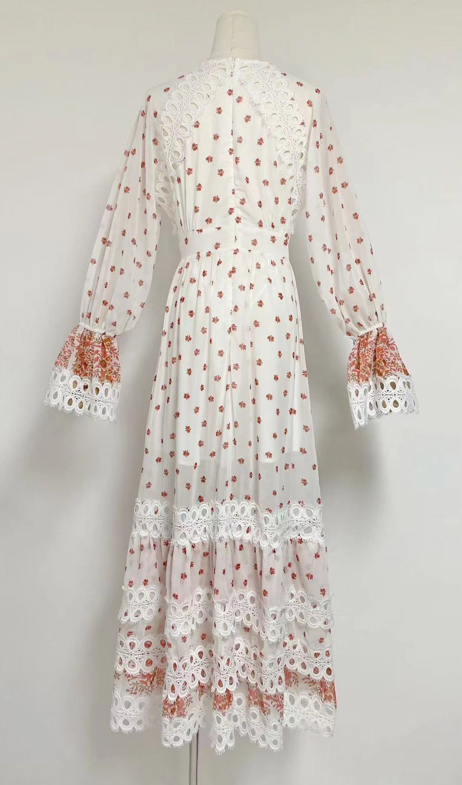 Çiçekli Uzun Kollu V Yaka A Line Maxi Elbise