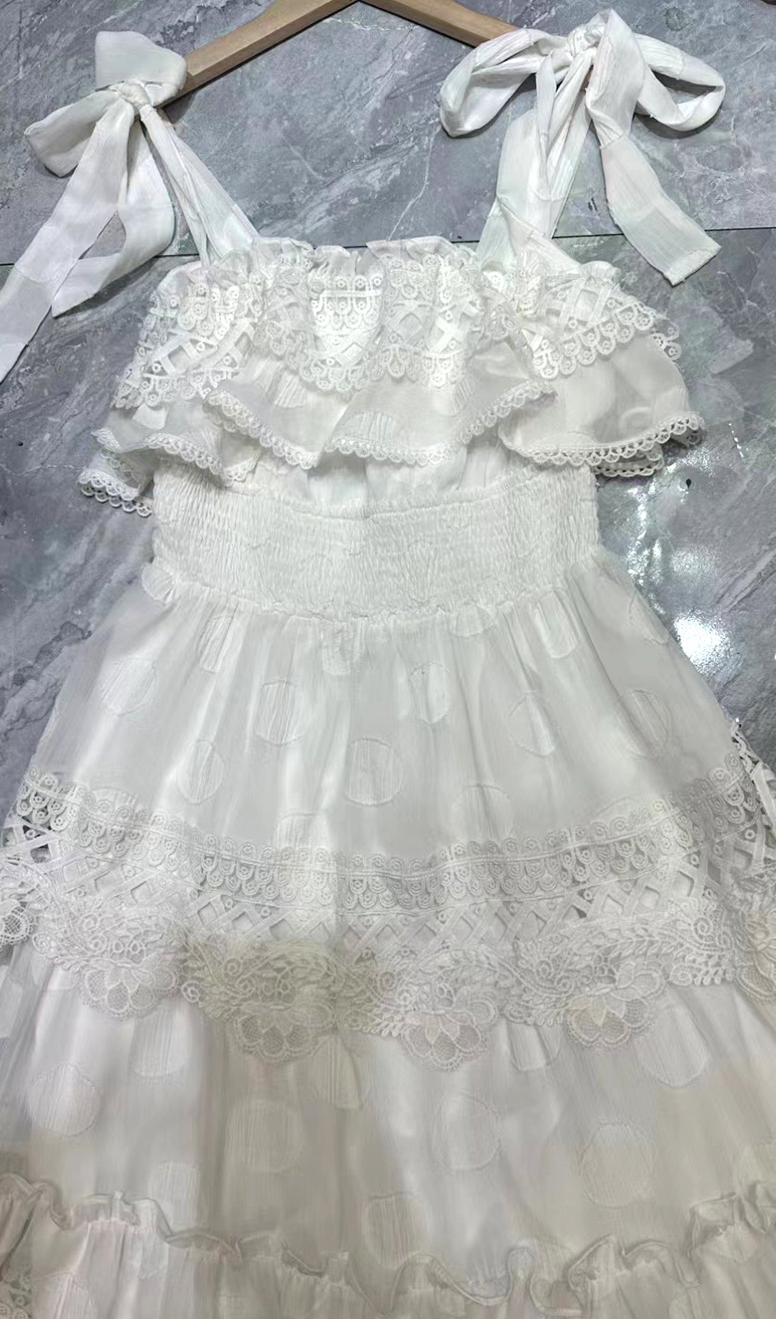 Kolsuz Kroşe Maksi Katlı Elbise