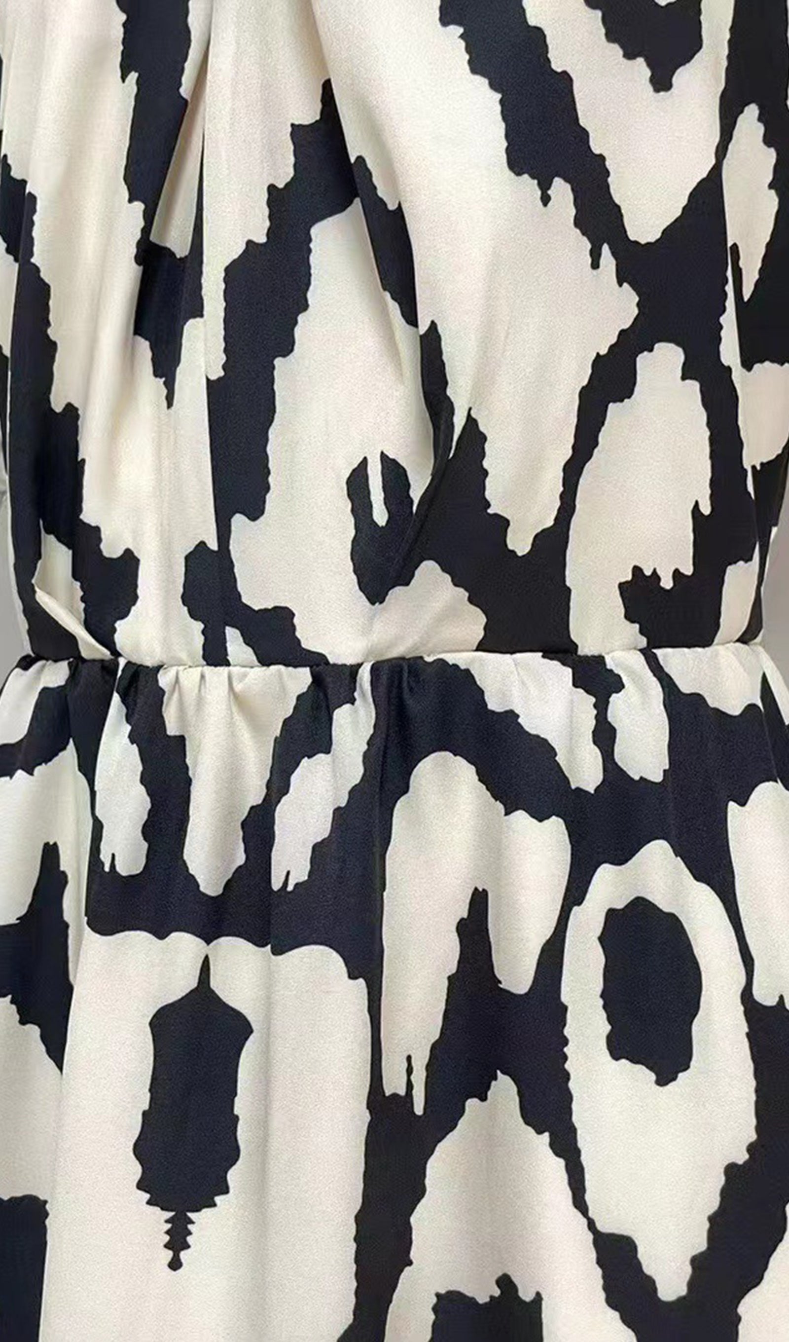 Kısa Kollu Ruffle Fit ve Flare Maksi Elbise