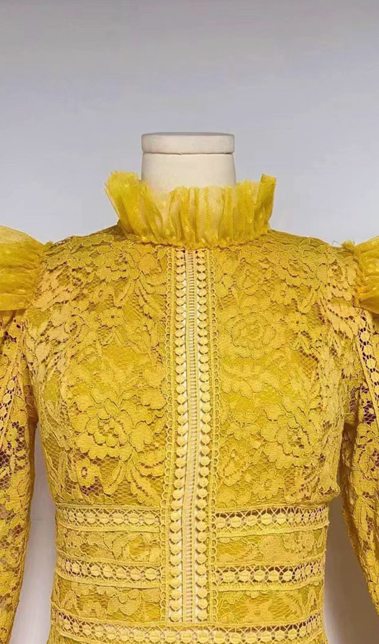 Vintage Uzun Kollu Fırfırlı Dantel Maksi Elbise Sarı