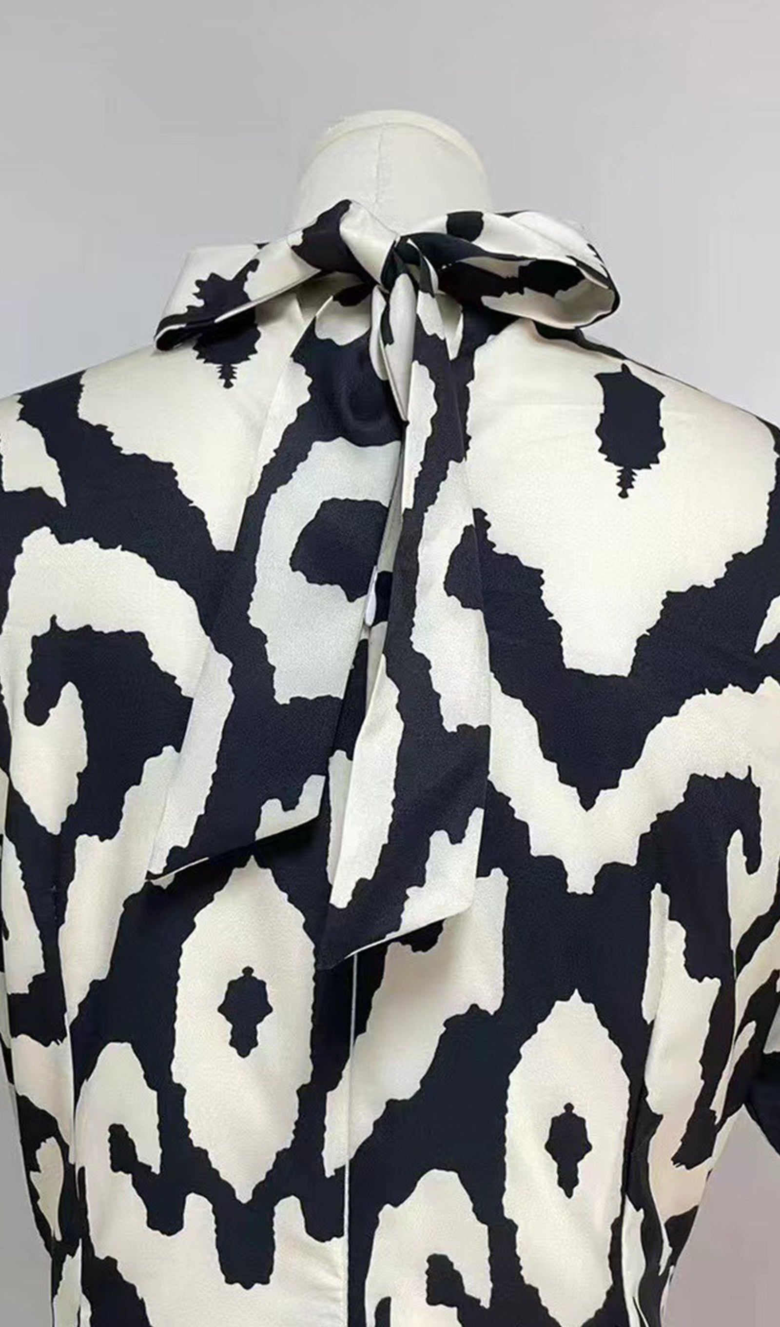 Kısa Kollu Ruffle Fit ve Flare Maksi Elbise