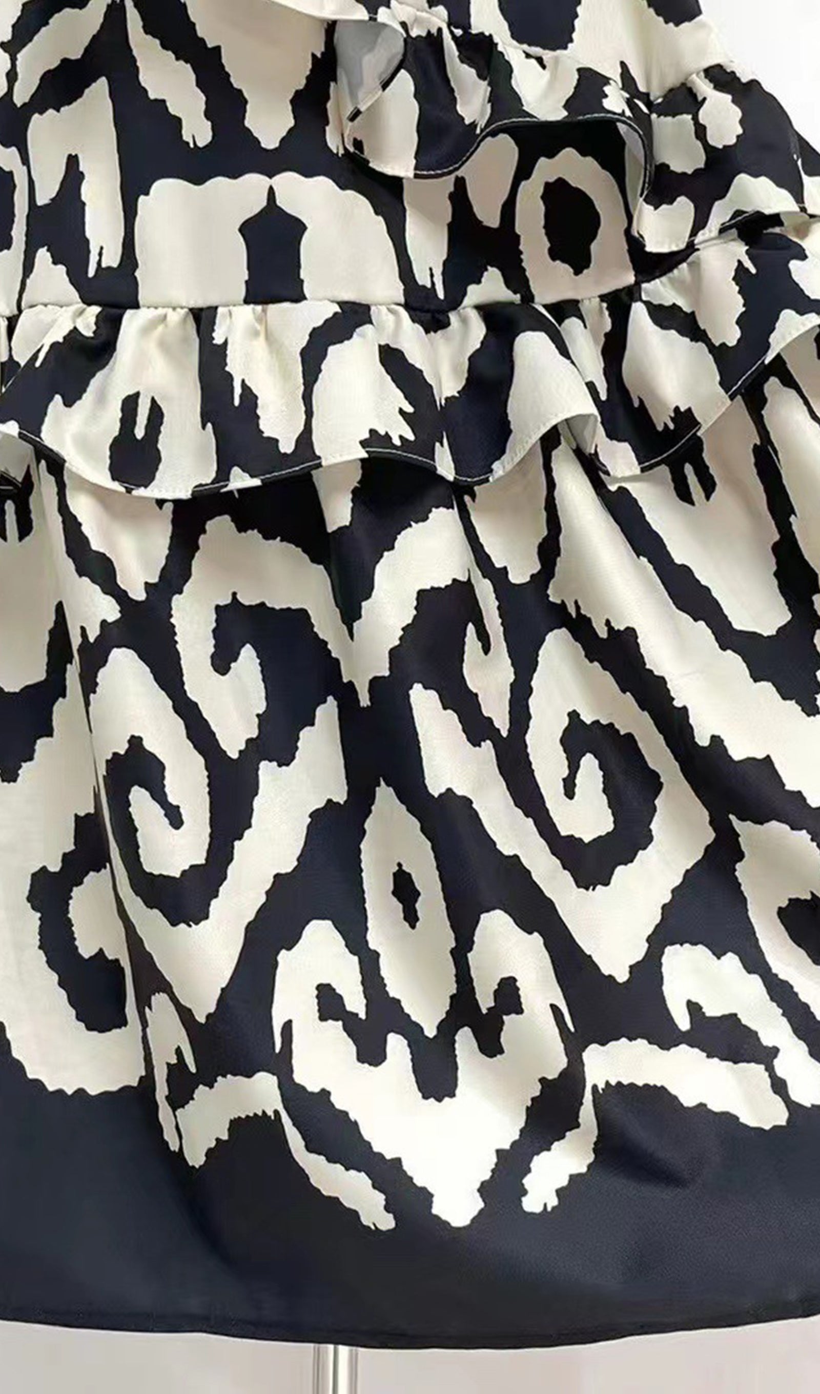 Kısa Kollu Ruffle Fit ve Flare Maksi Elbise