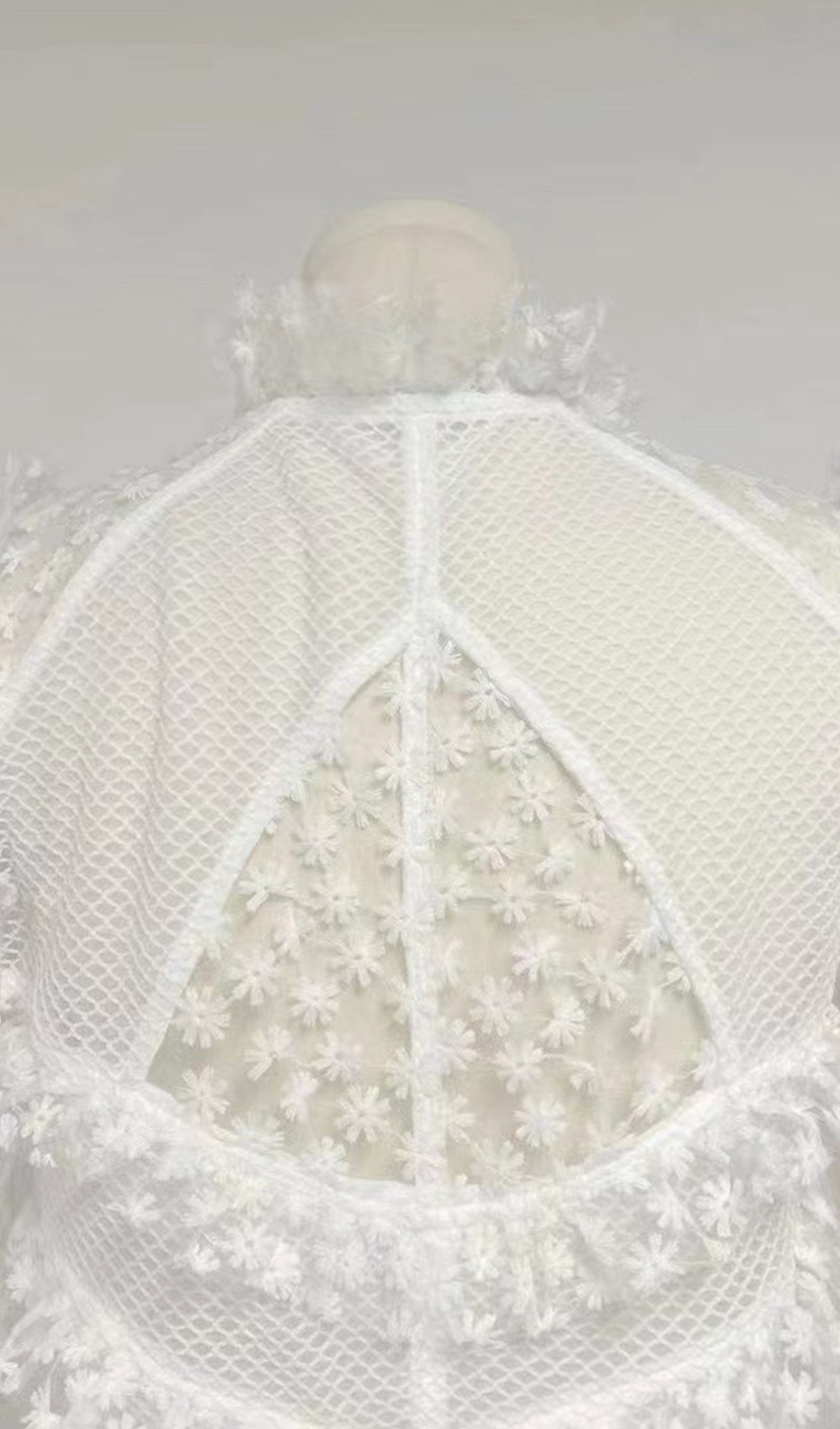 İki Parçalı Kroşe Delikli Maxi Etek ve Üst