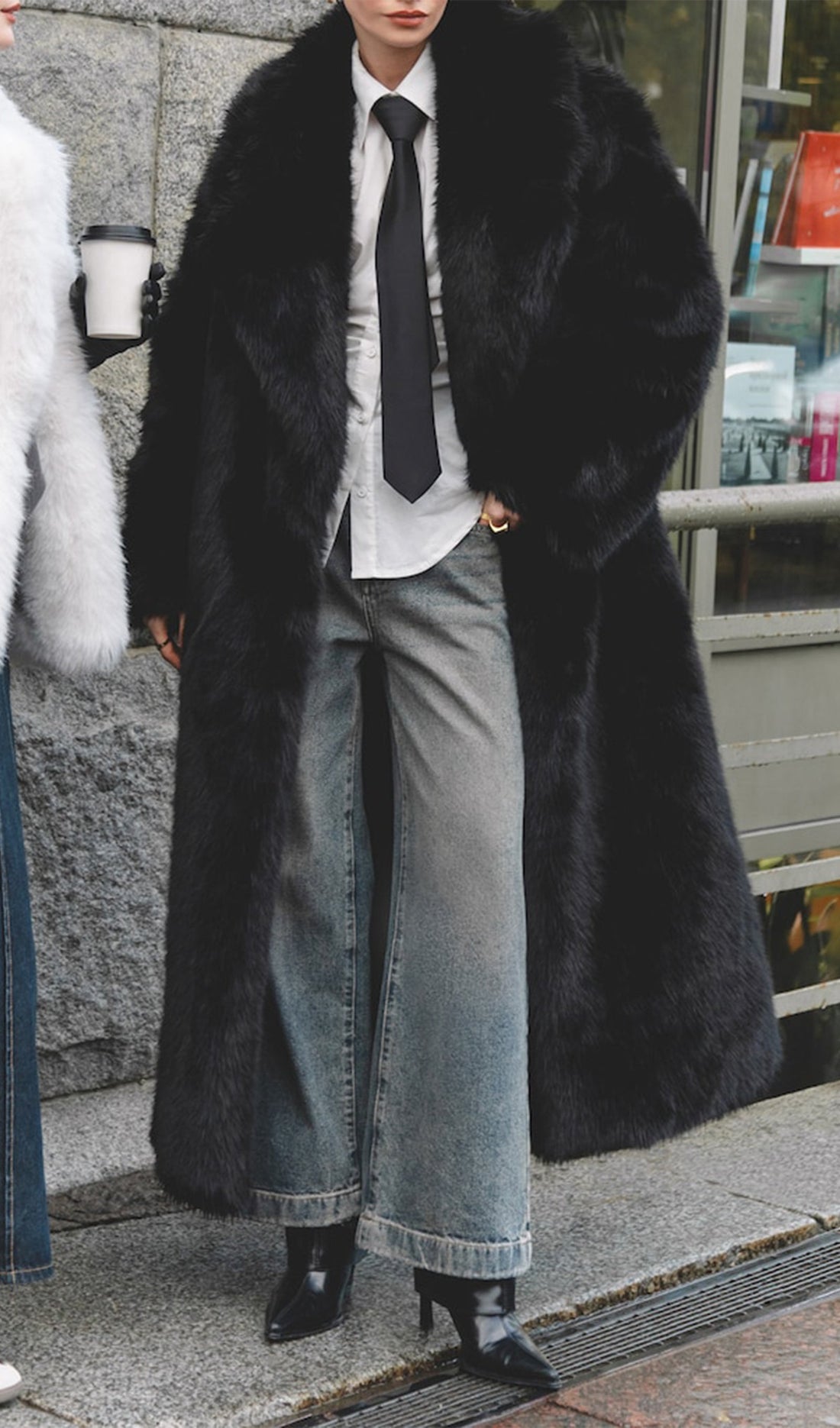 Siyah Uzun Boy Eko Kürk Kaban