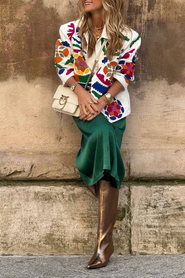 Parlak Renkler Ve Ceplerle İşlenmiş Beyaz Denim Overshirt