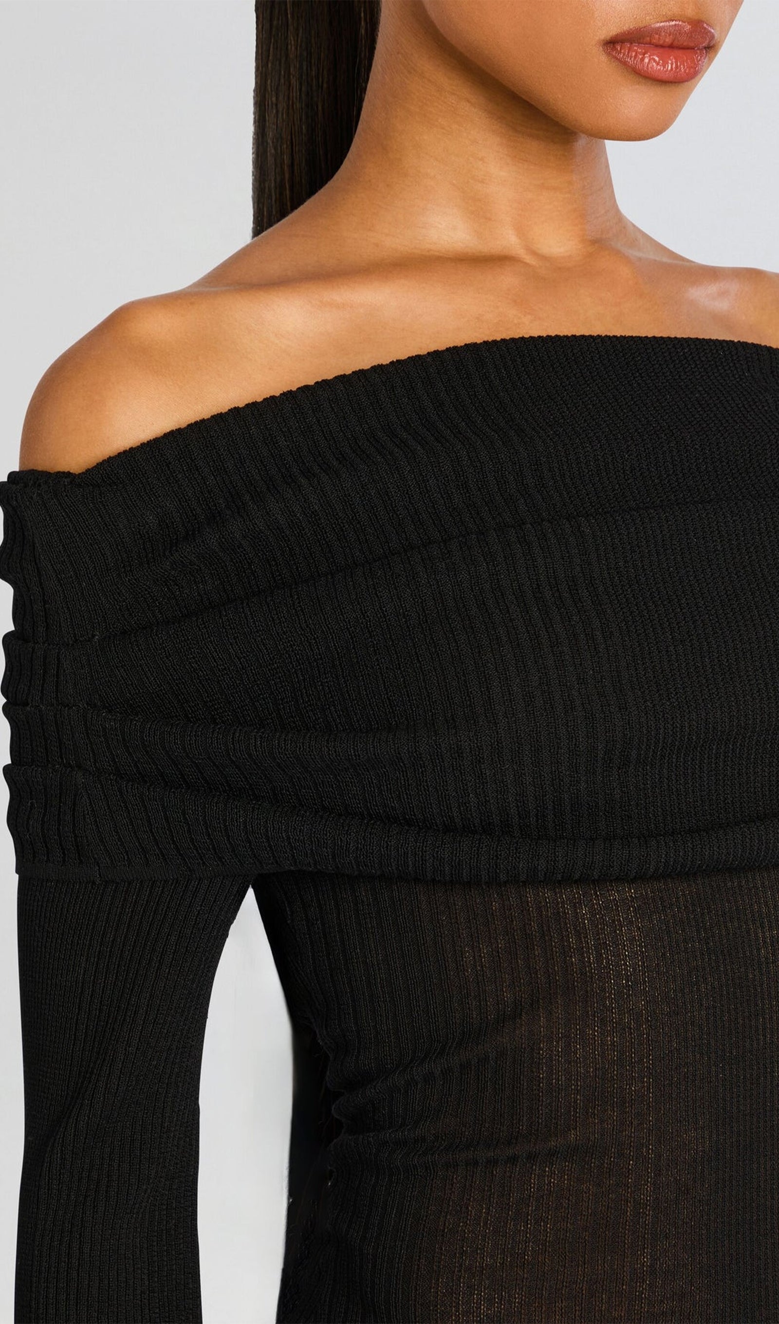 Kapalı Omuz Slim Fit Maksi Elbise