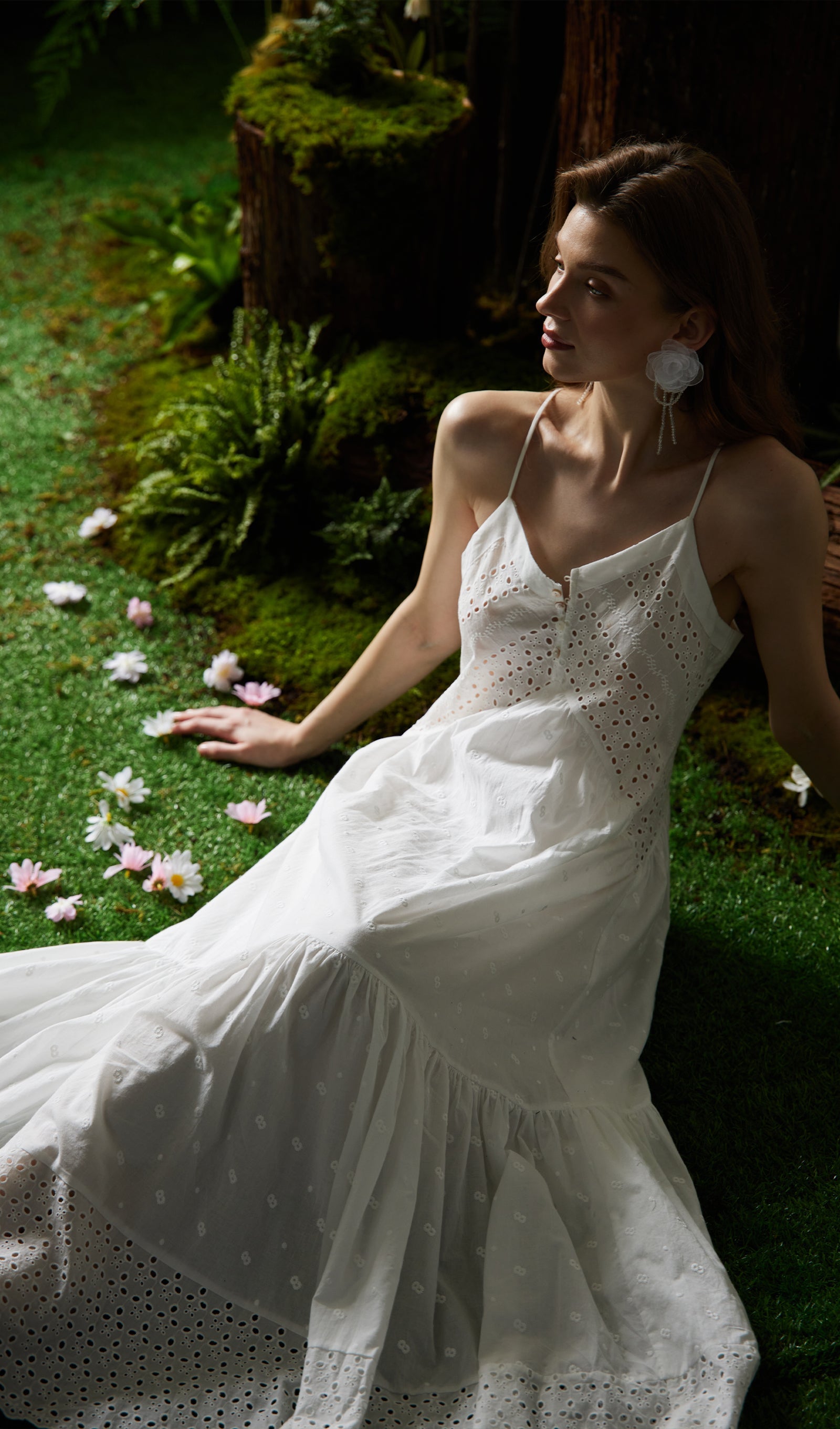 İçi Boş Nakışlı Slip Midi Elbise