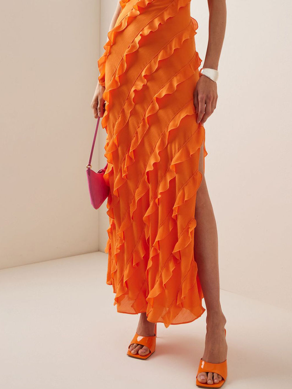 Ahşap Kulak Etek Yırtmaçlı Maksi Elbise