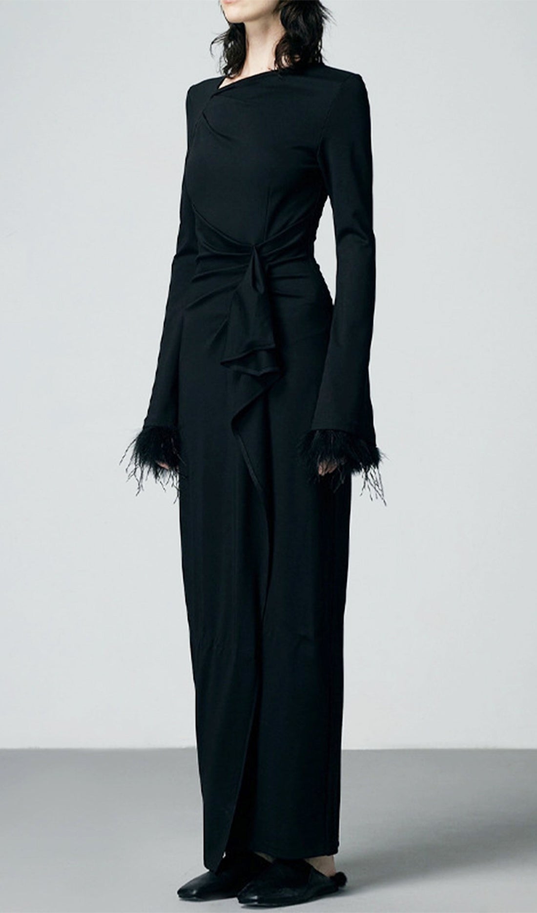 Tüy Manşetli Streç Krep Maksi Elbise