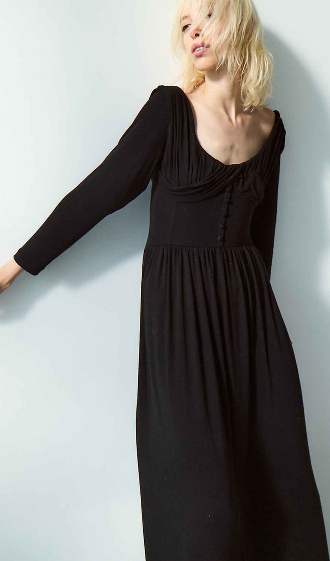 Angora Karışımlı Fırfırlı Maksi Elbise