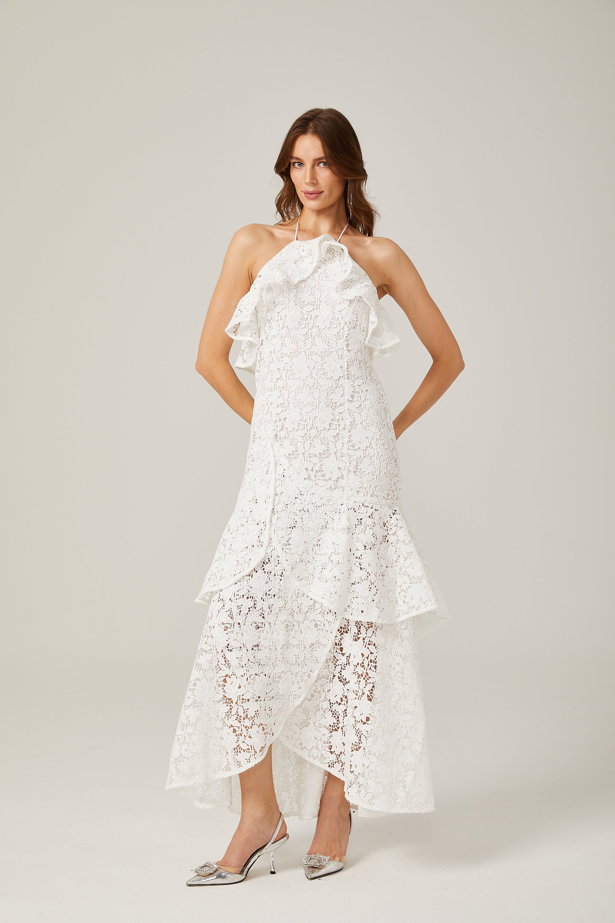 Sancia beyaz fırfırlı güpür dantel Maxi elbise