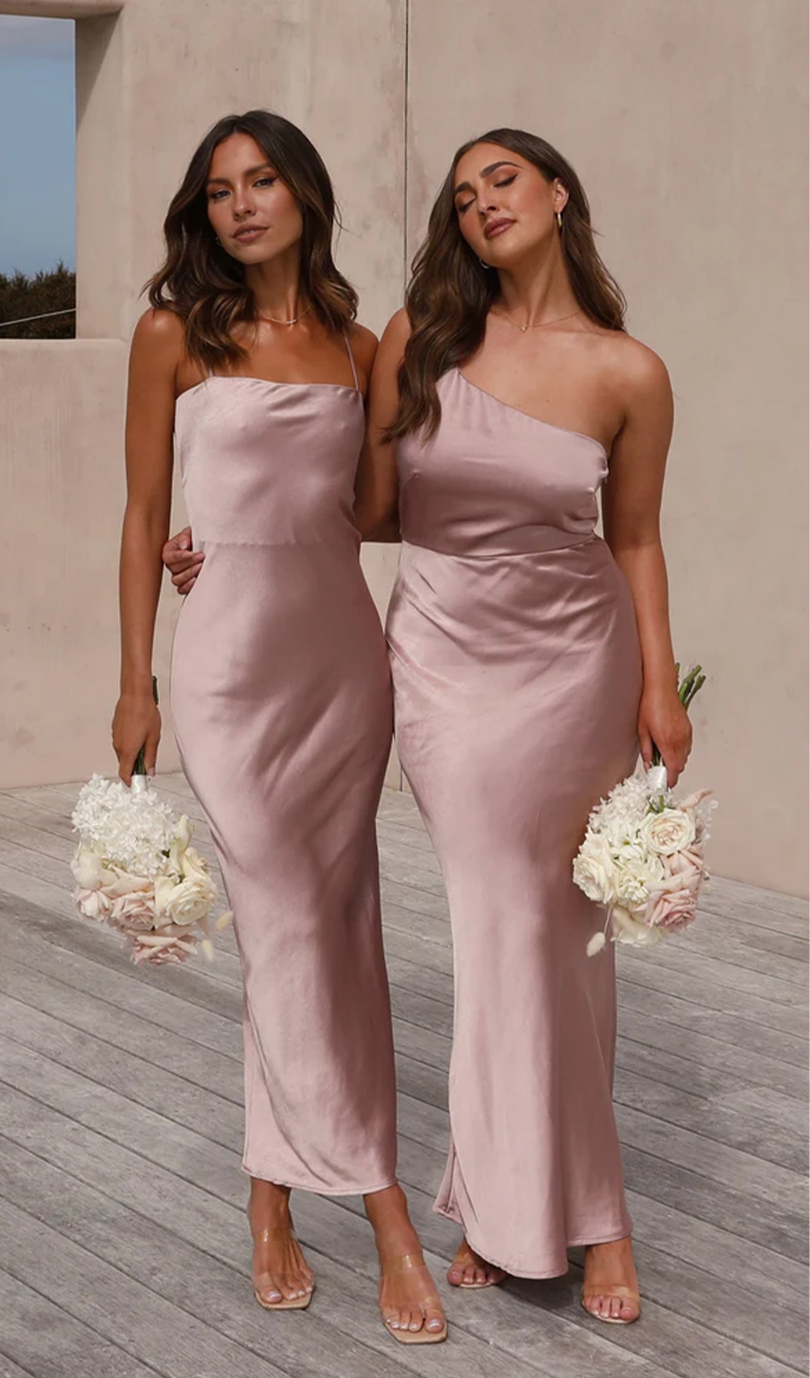 Saten Tek Omuz Askılı Maksi Elbise