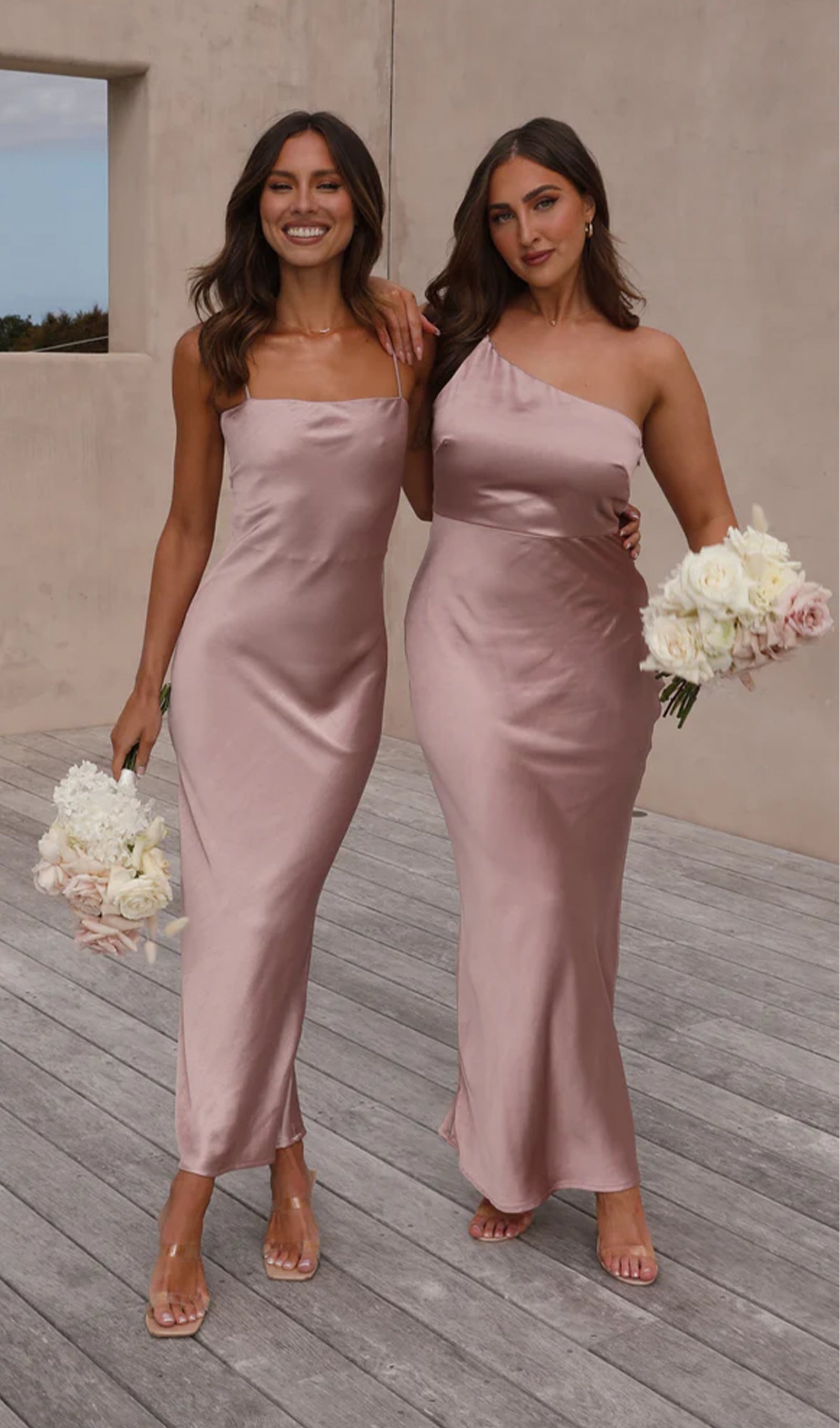 Saten Tek Omuz Askılı Maksi Elbise