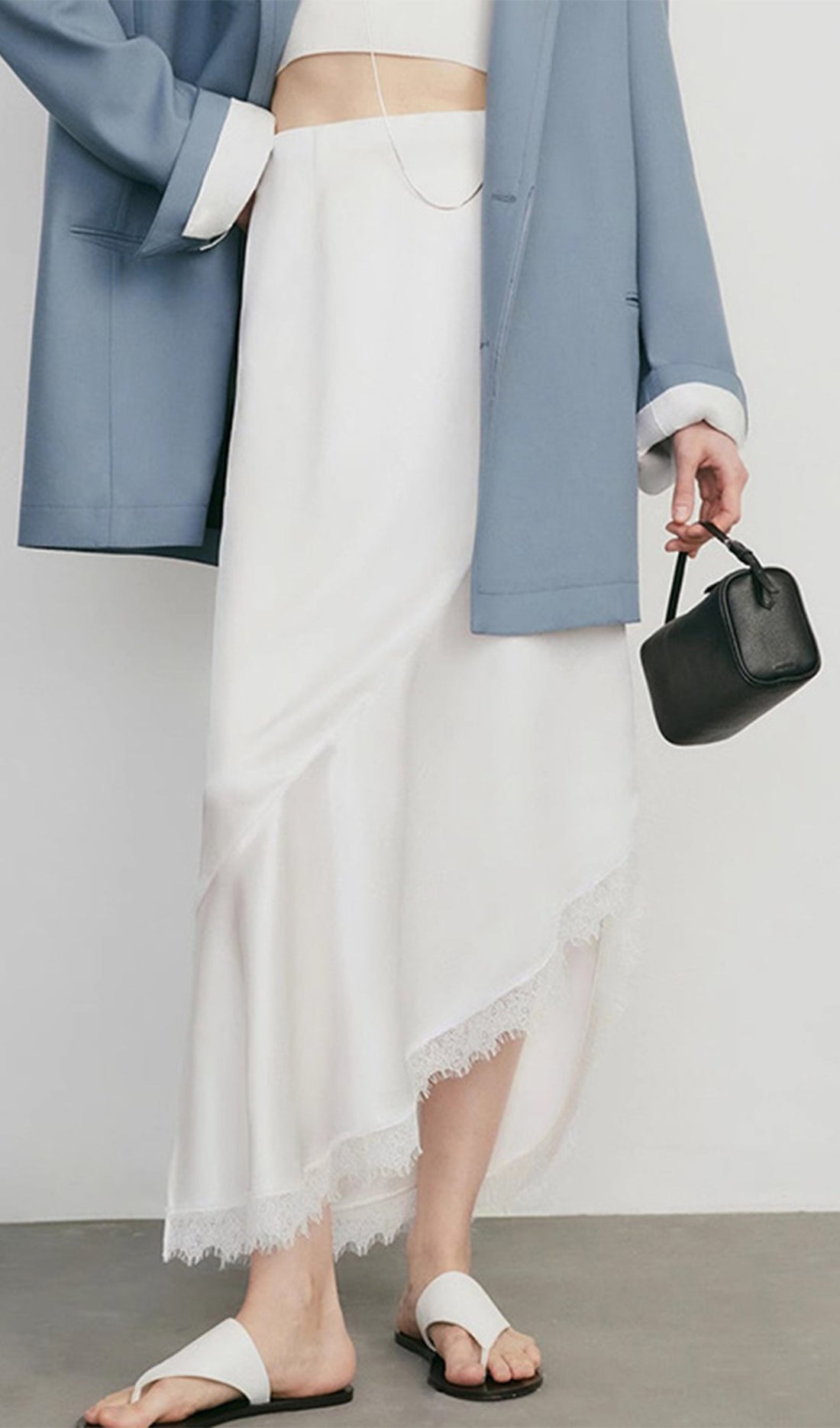 Saten Dantel Kenarlı Midi Etek