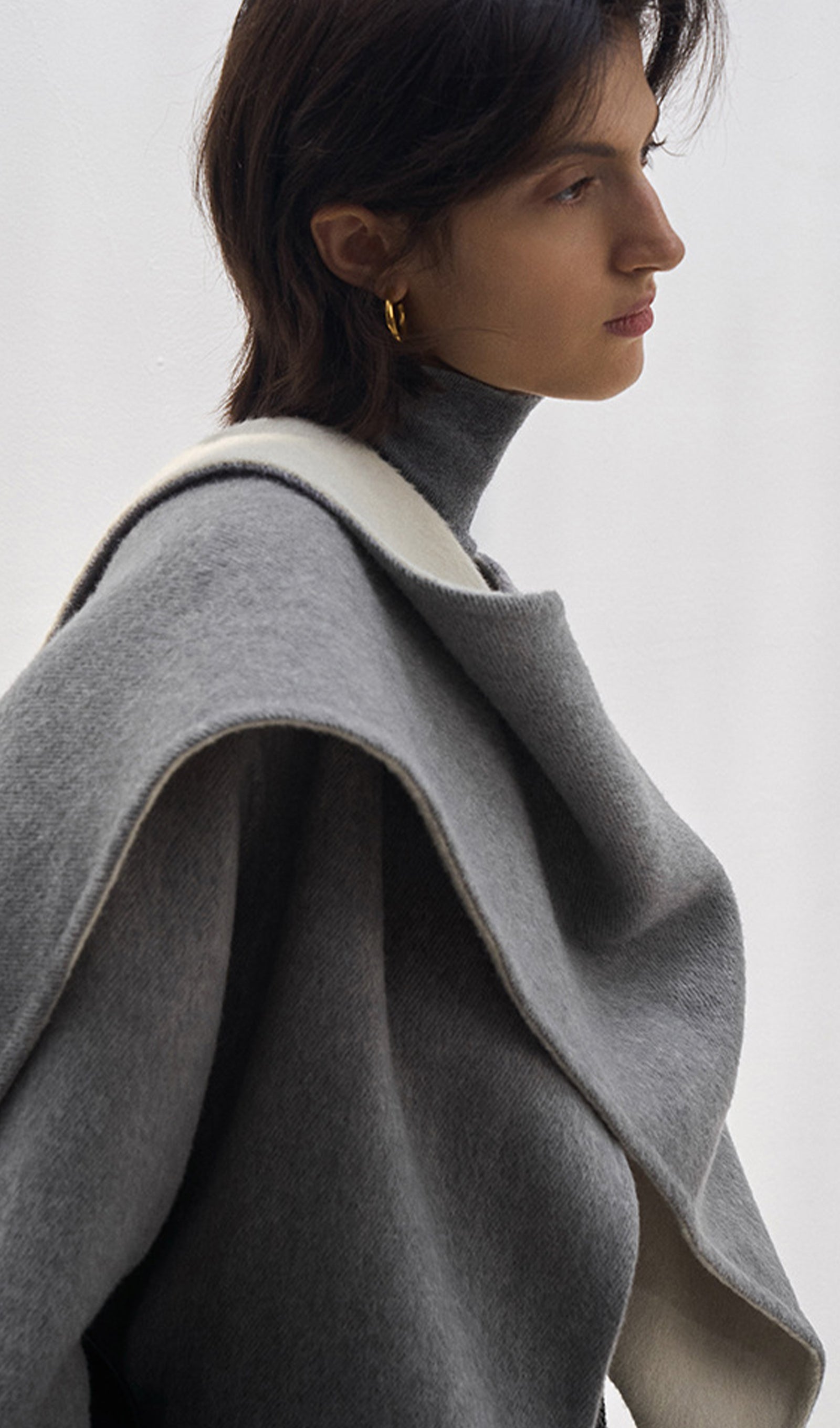 Solid Pelerin Stili %100 Yün Kaban-Gri