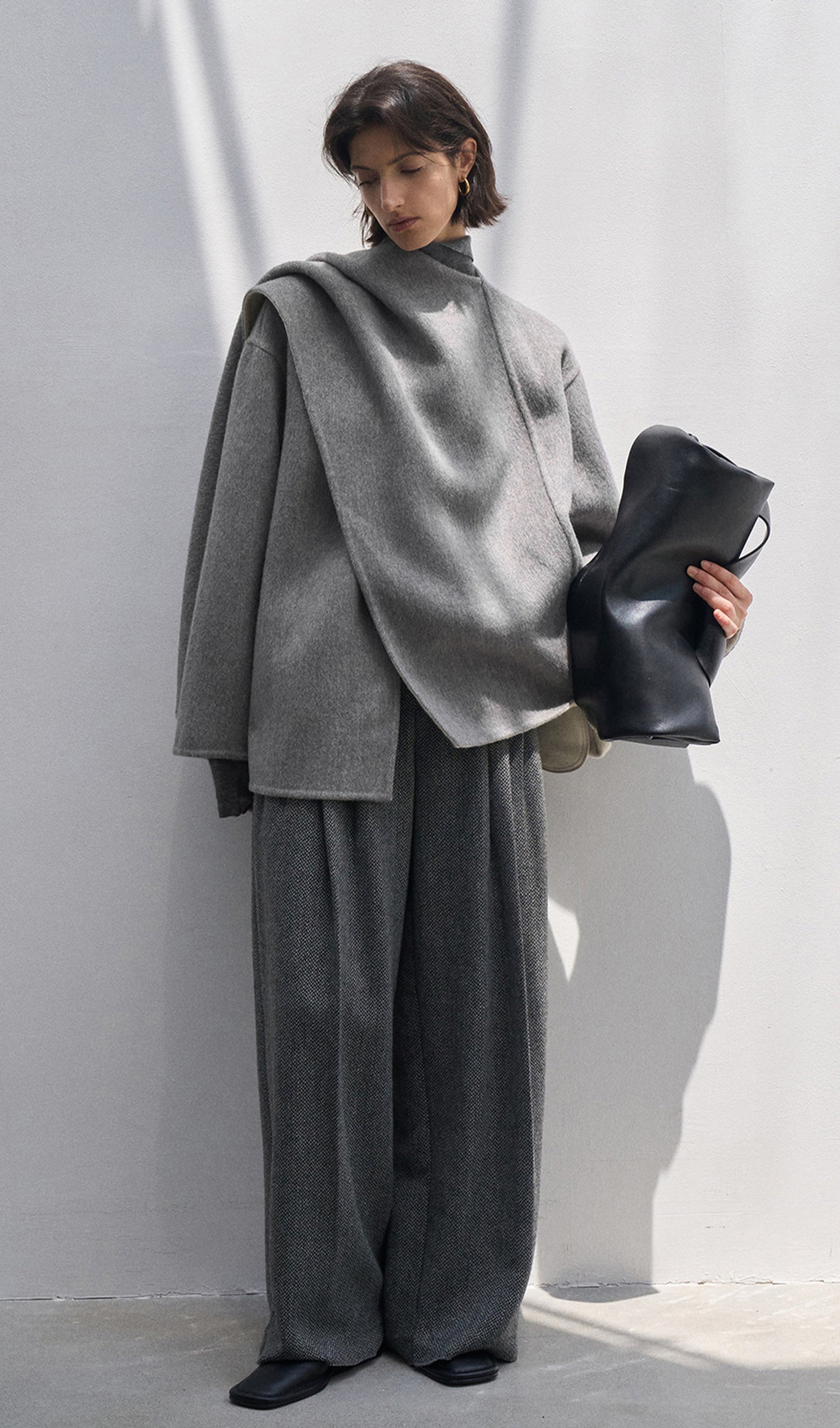 Solid Pelerin Stili %100 Yün Kaban-Gri