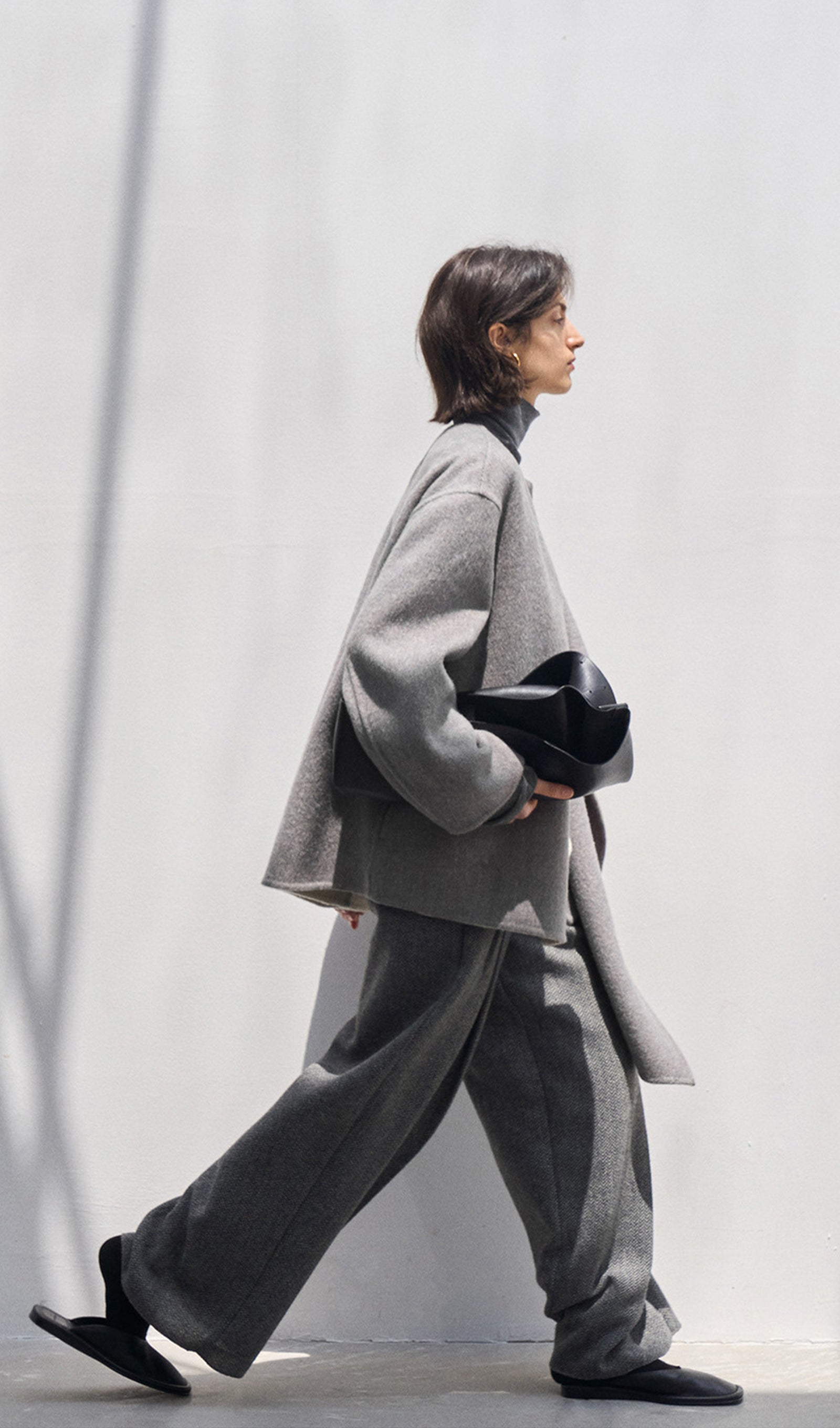 Solid Pelerin Stili %100 Yün Kaban-Gri