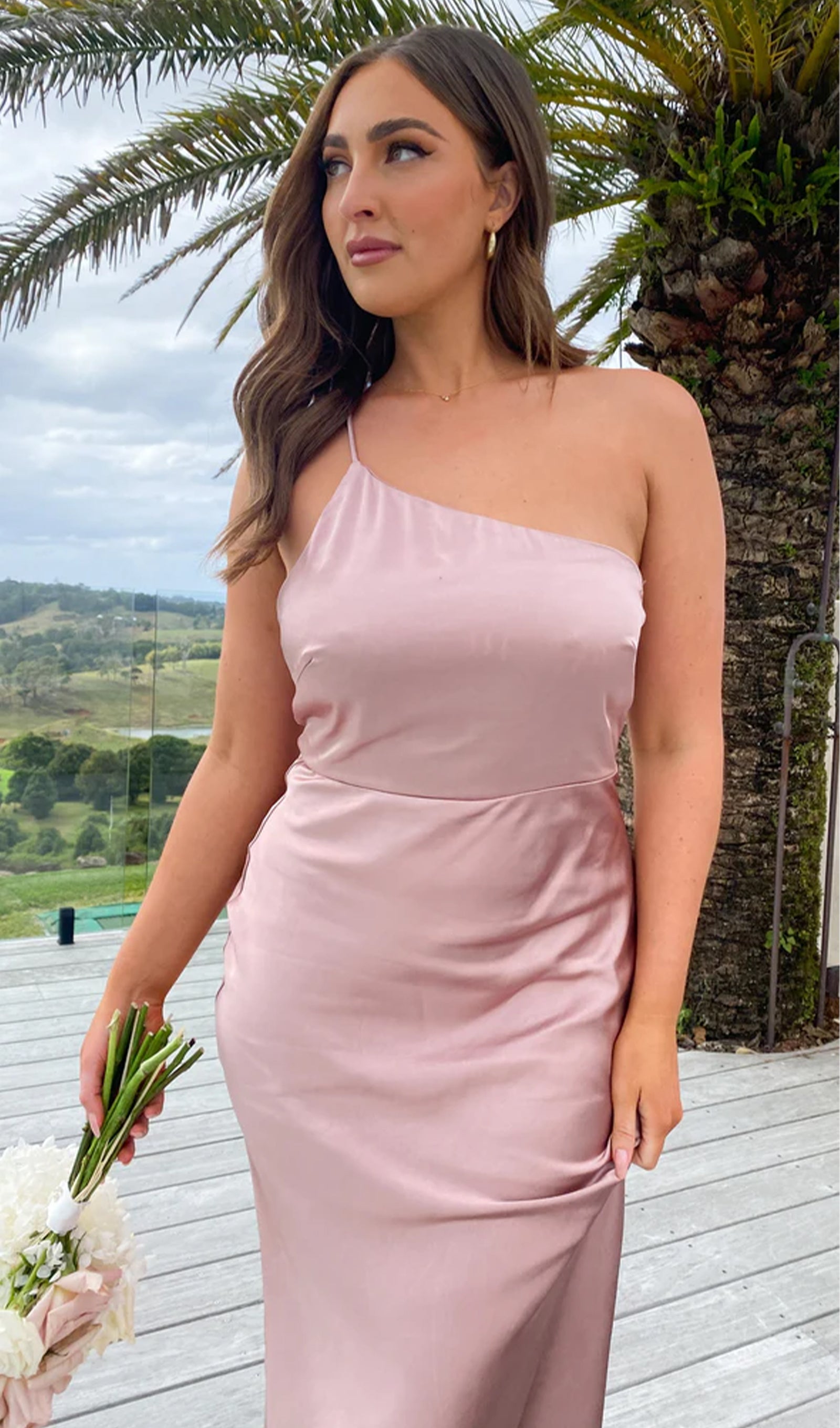 Saten Tek Omuz Askılı Maksi Elbise