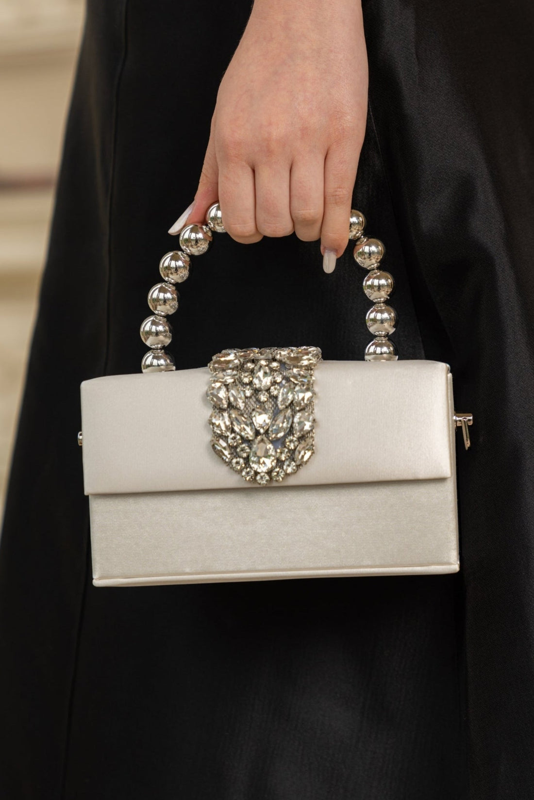 Saten Elmas Süslemeli Çanta - Bej