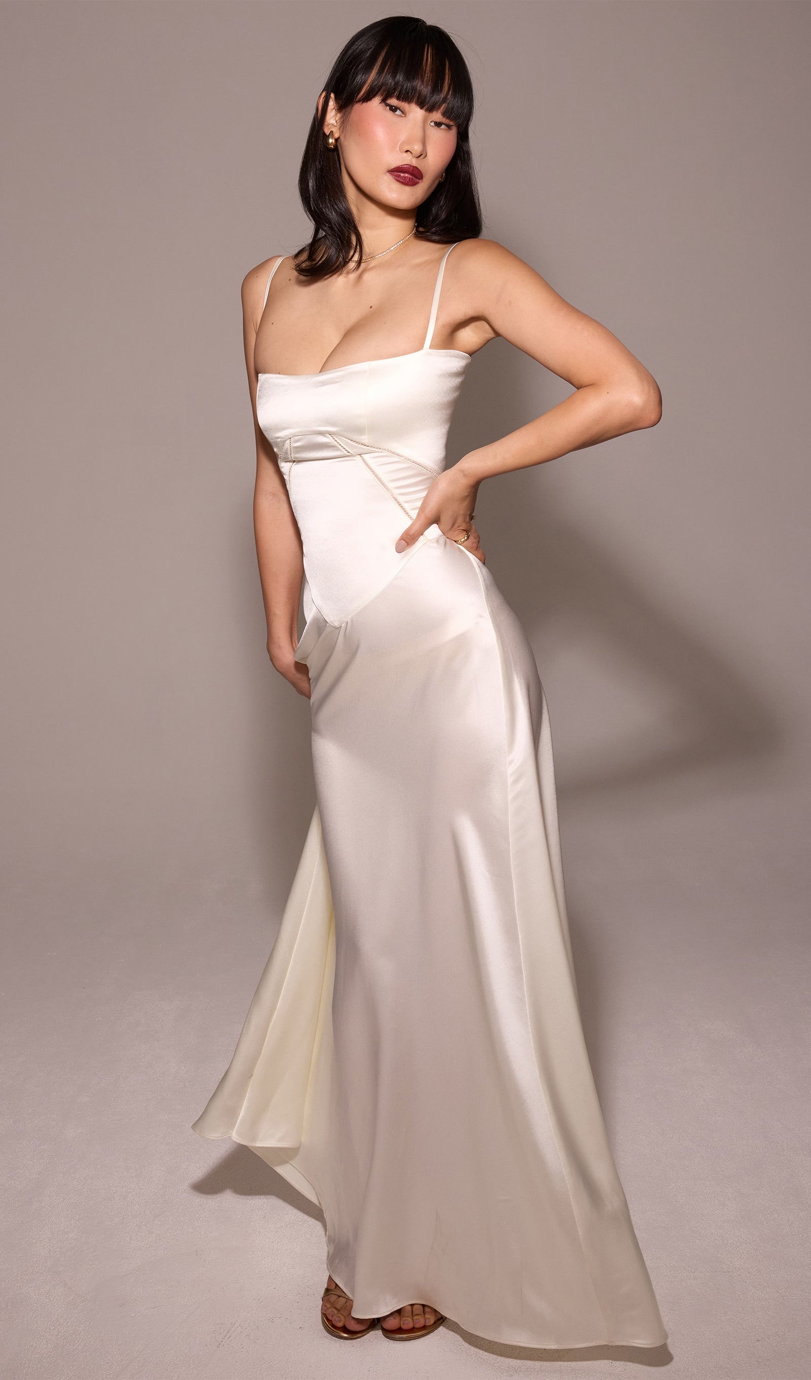 Saten Dantelli Maksi Elbise