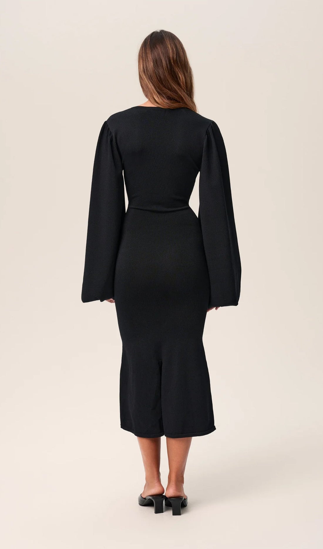 Kum Saati Silüetli Midi Elbise