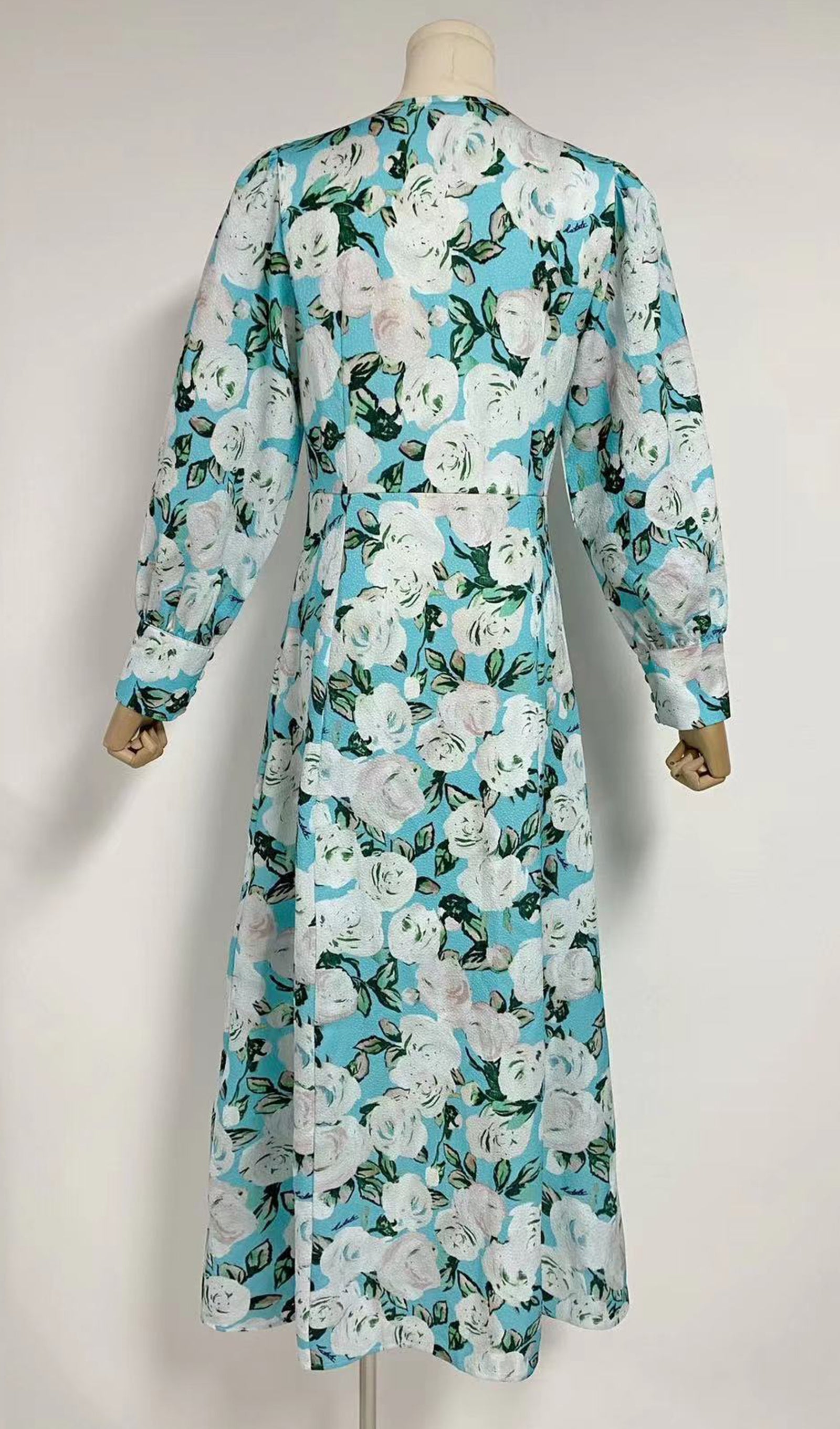 Çiçekli V Yaka A Line Maksi Elbise