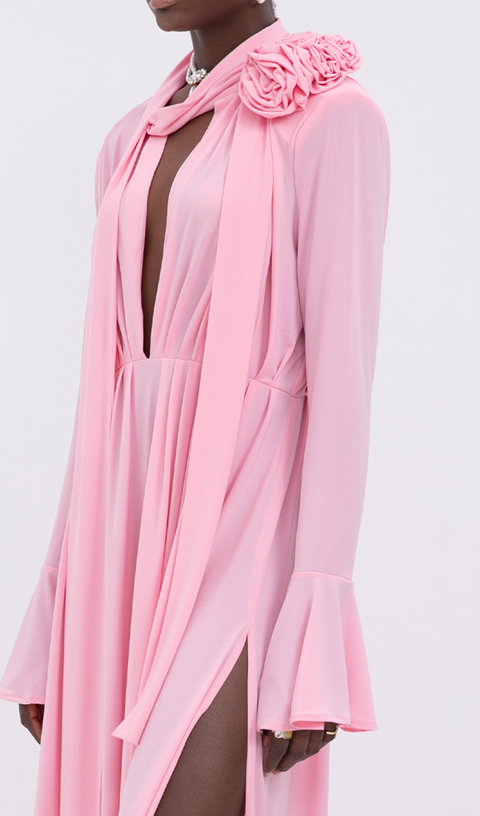 Trendy V Yaka Pileli Yırtmaçlı Maksi Elbise-Pembe