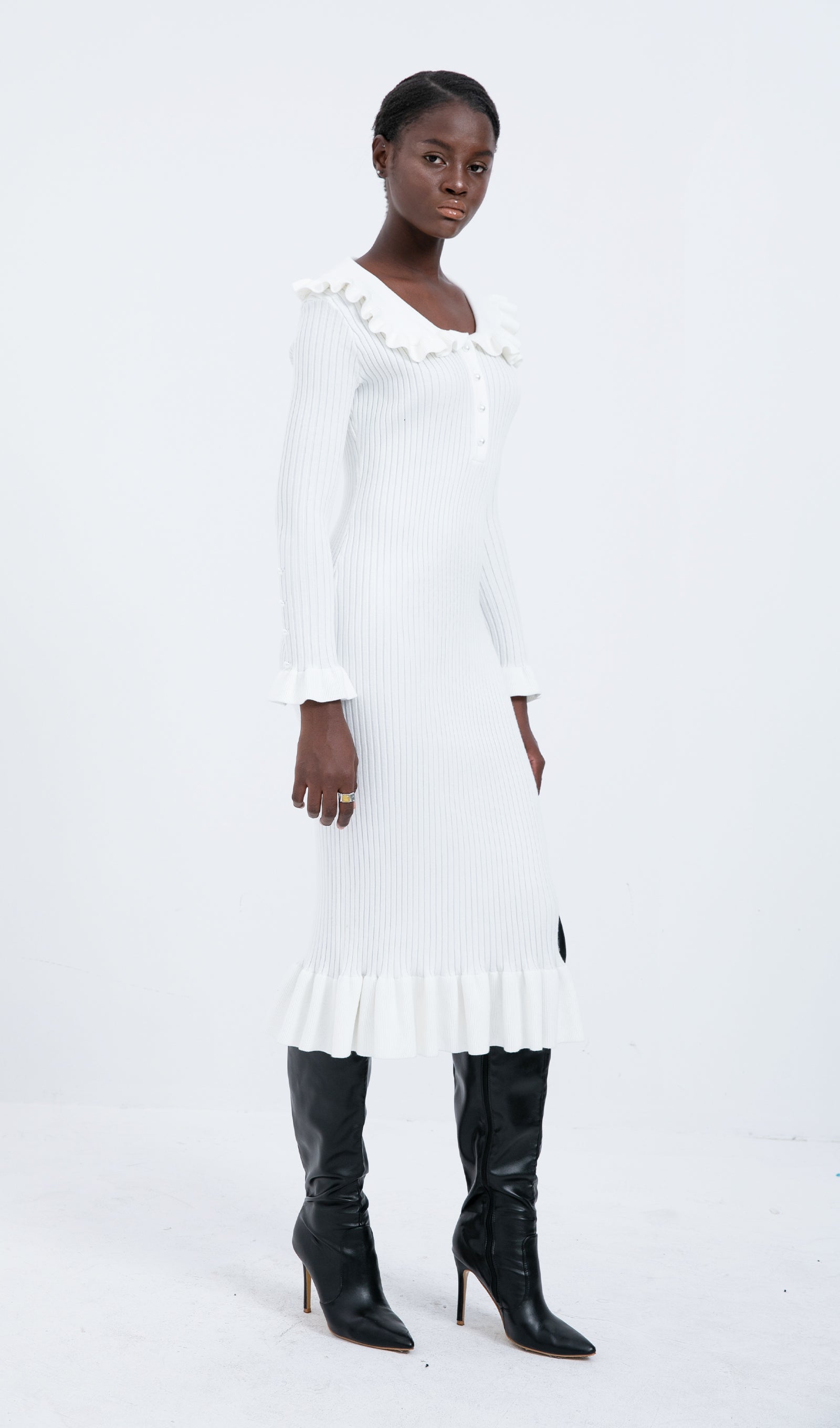 Trendy Örme Fırfırlı Midi Elbise-Beyaz