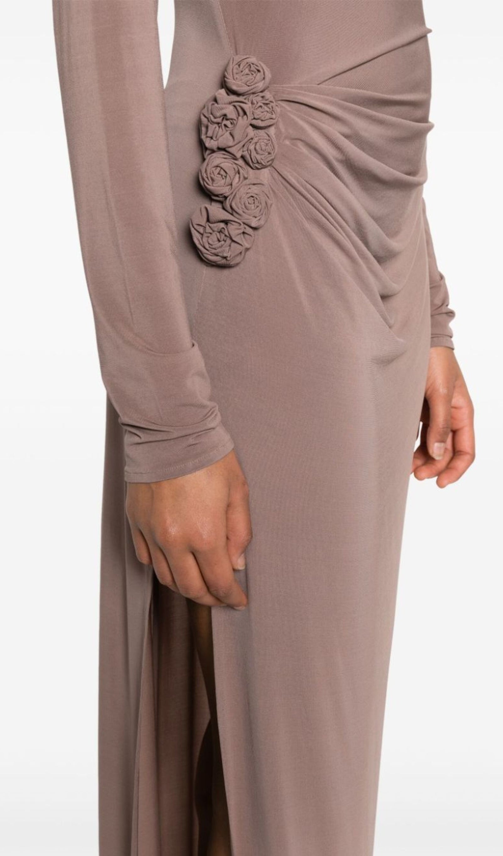 Çiçek Aplikeli Balıkçı Yaka Maksi Elbise