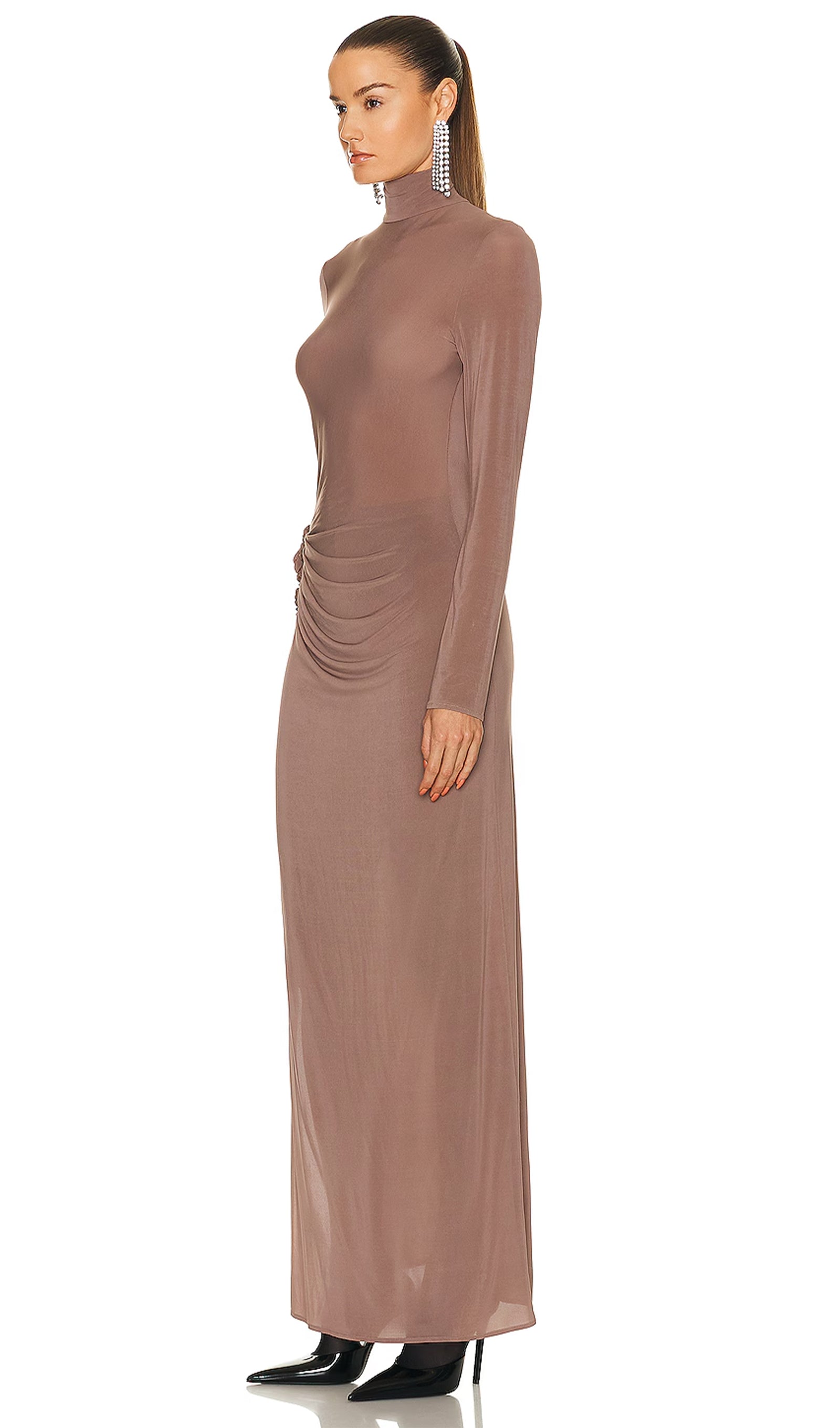 Çiçek Aplikeli Balıkçı Yaka Maksi Elbise