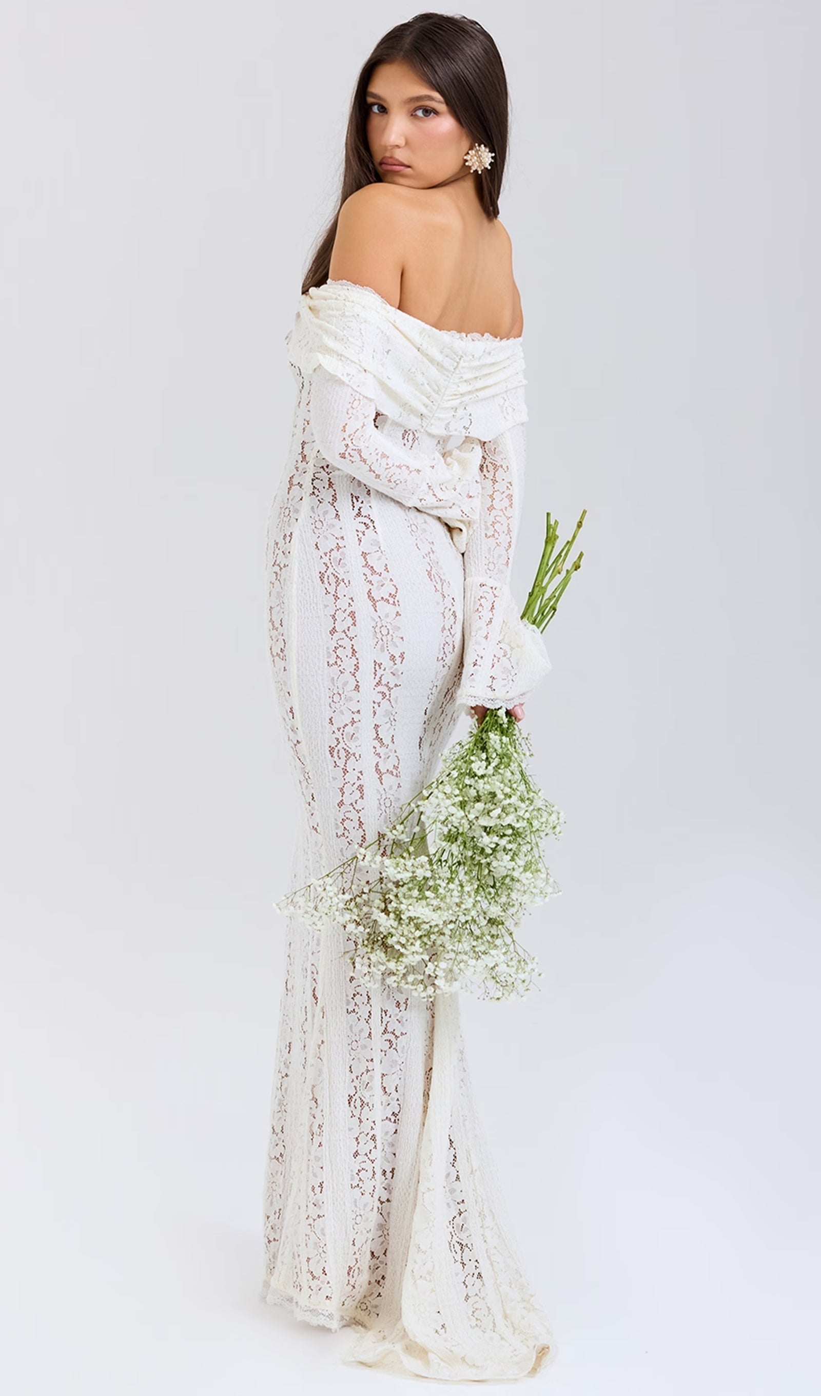 Vintage Çiçekli Dantel Kapalı Omuz Maksi Elbise