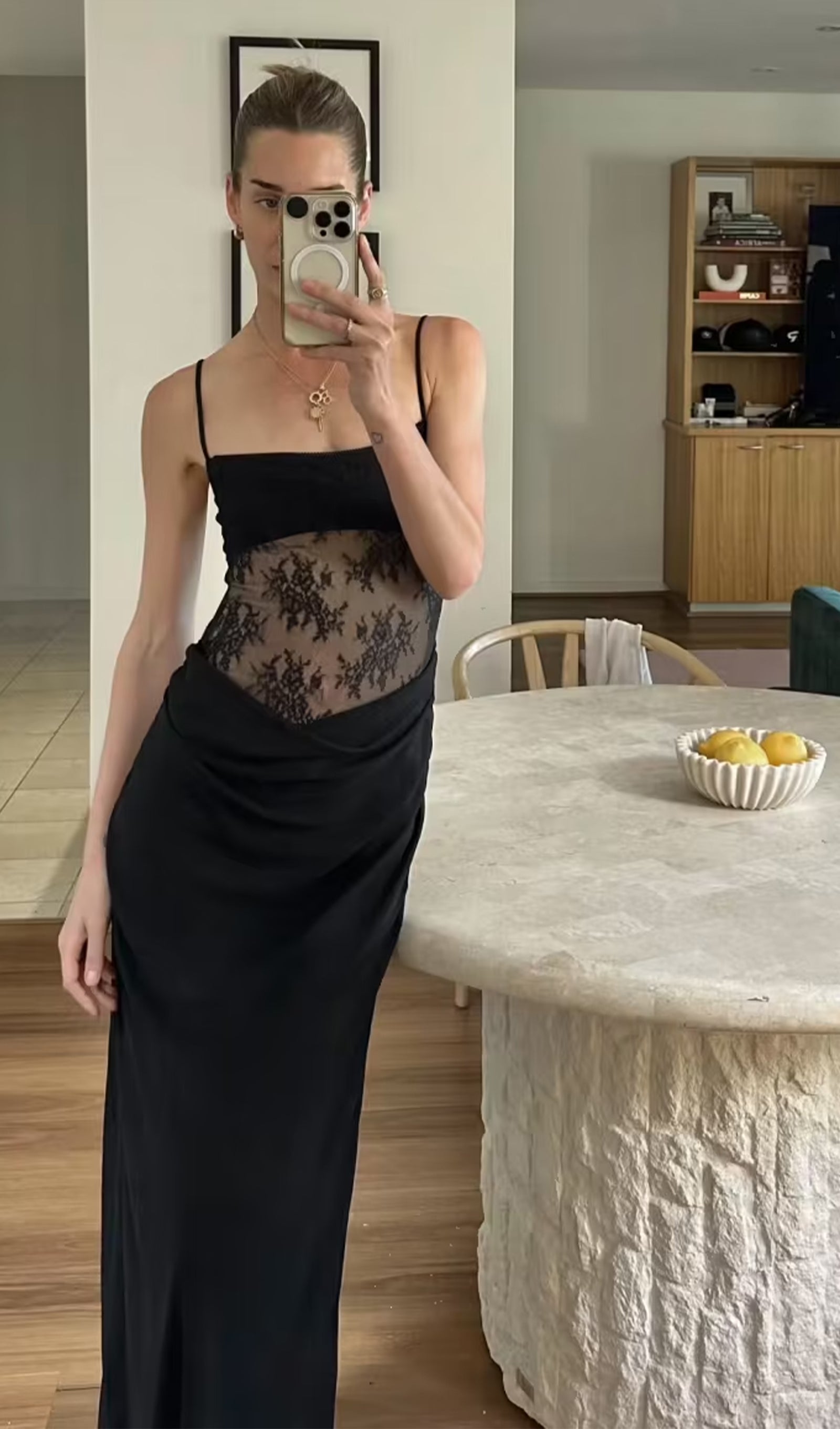 Dantel Delikli Maksi Elbise-Siyah