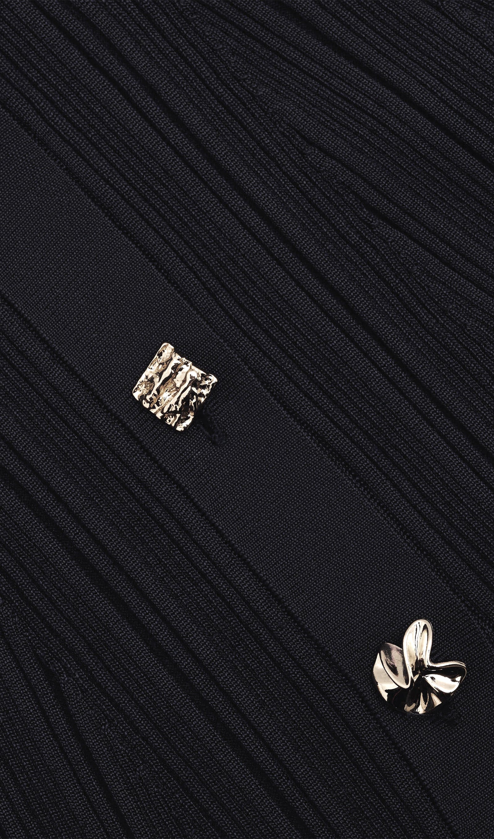 Metalik Düğmeli Örgü Midi Elbise