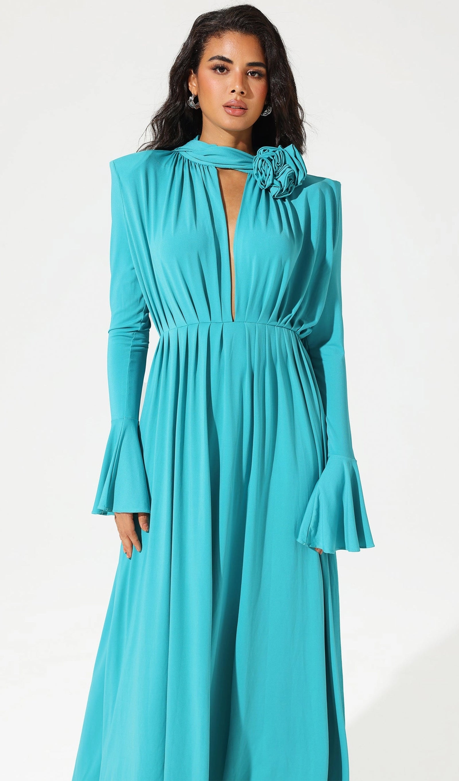 Çiçek V Yaka Pileli Yırtmaçlı Maksi Elbise-Mavi