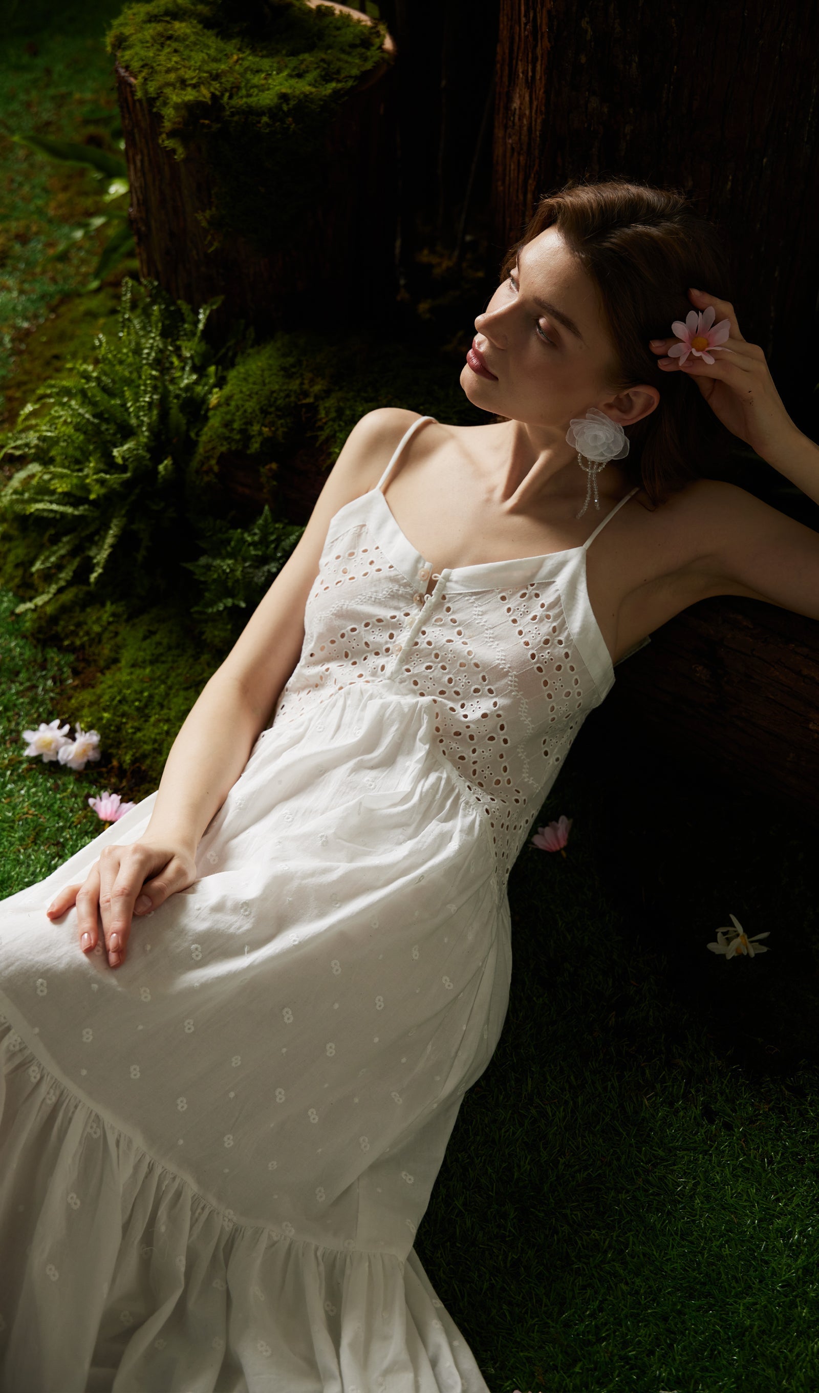 İçi Boş Nakışlı Slip Midi Elbise