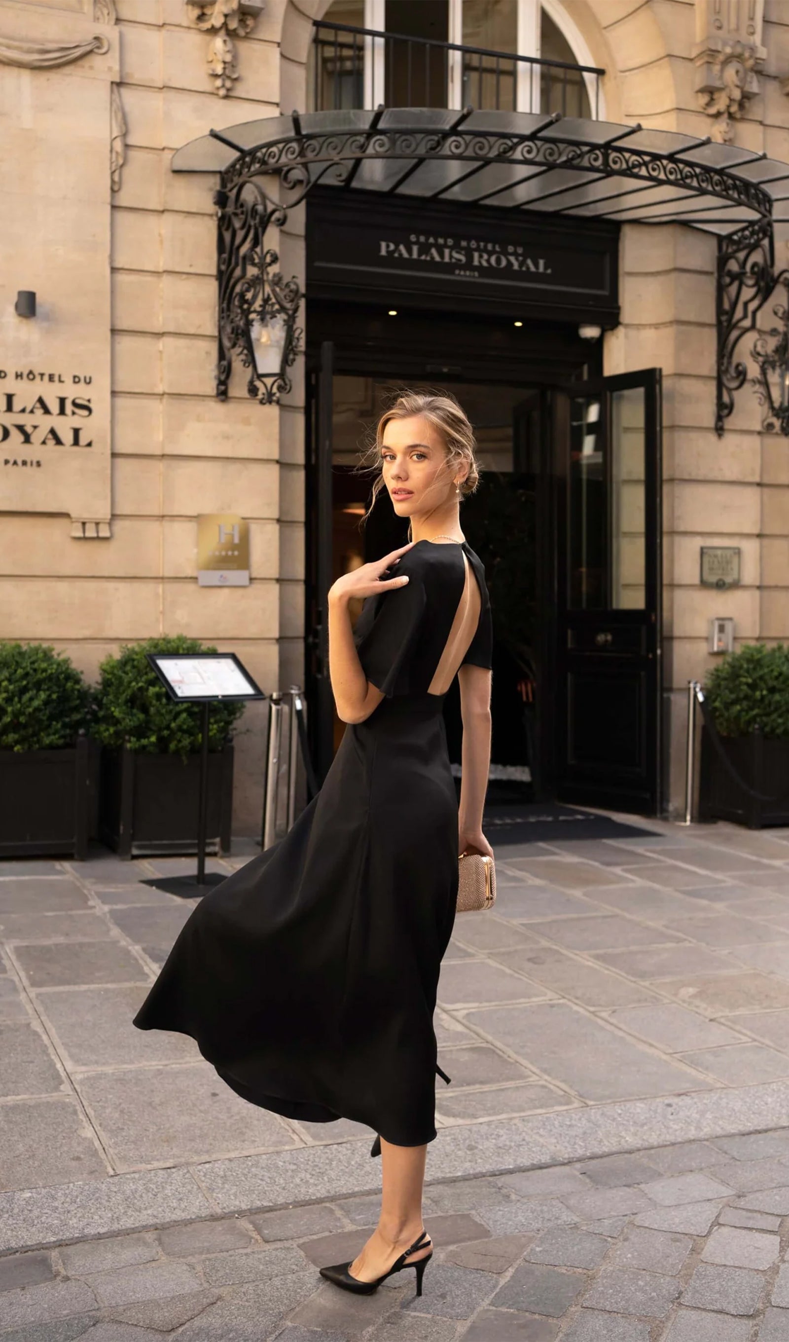 V Yaka Abiye Midi Elbise-Siyah