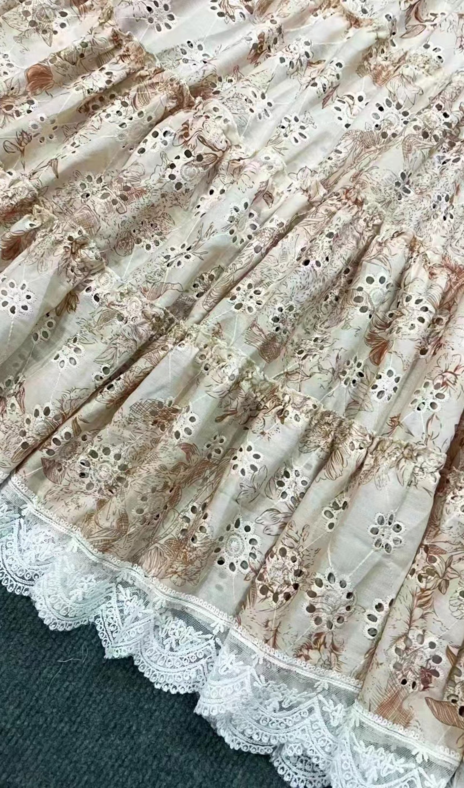 Uzun Kollu Haki Dantel Pileli Maxi Elbise