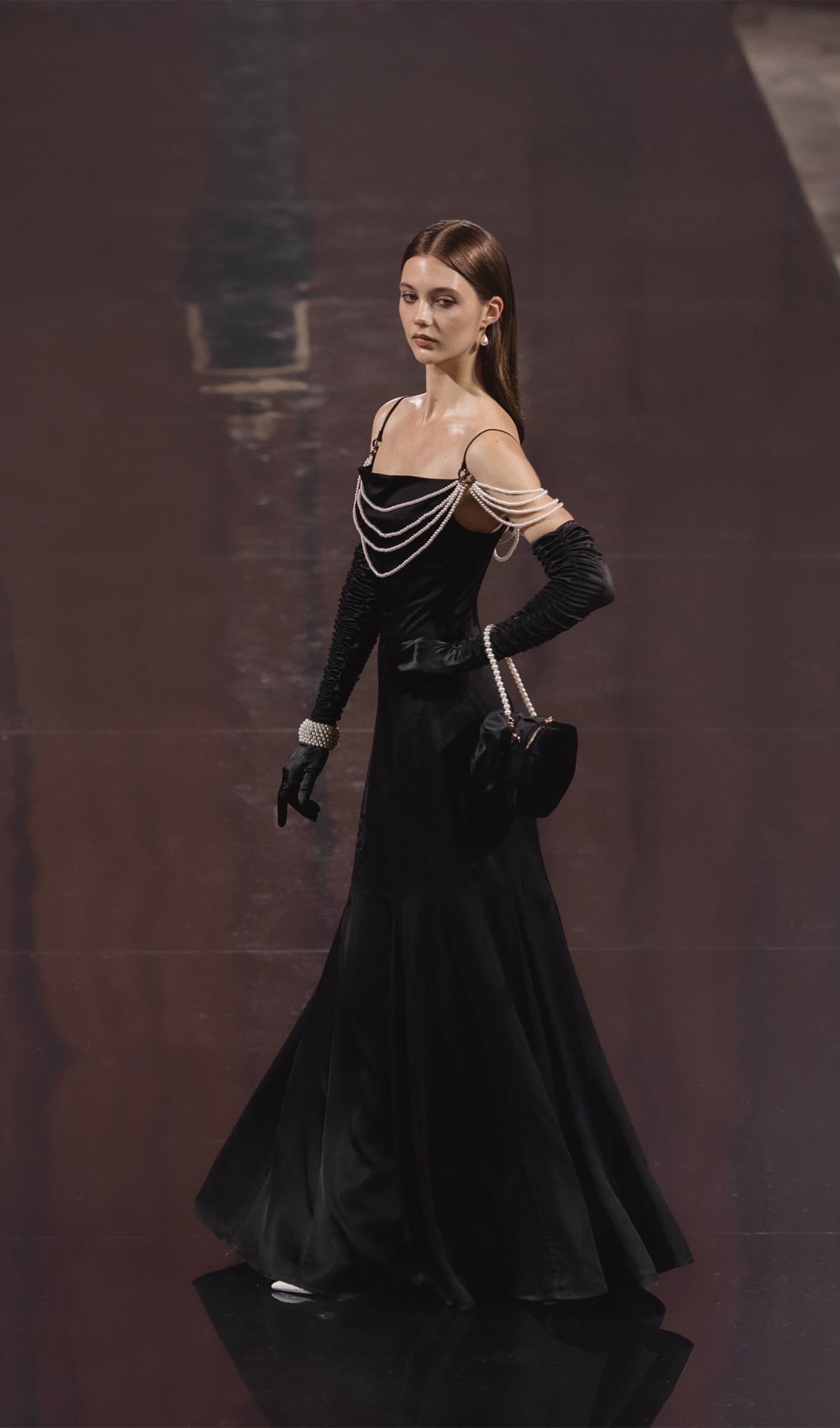 İnci Dekorlu Maksi Elbise