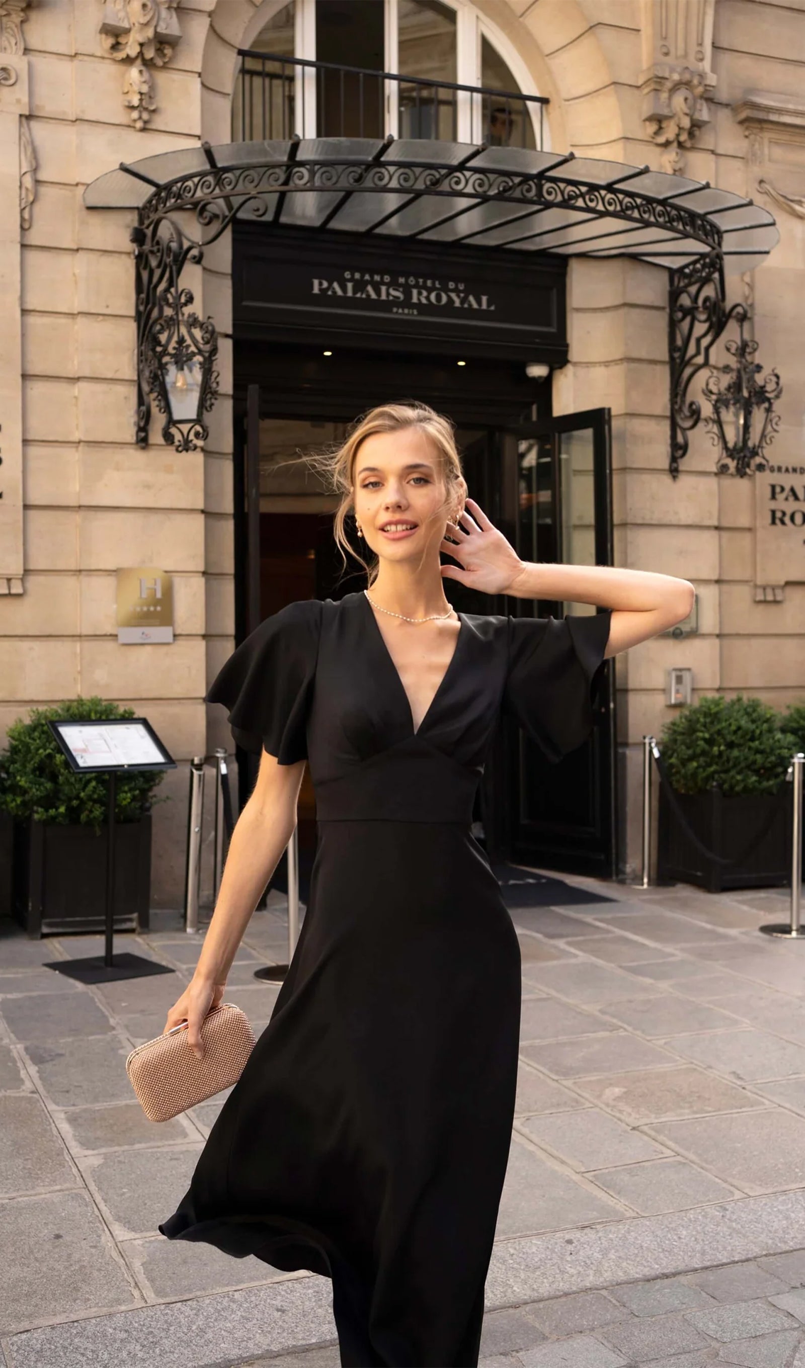 V Yaka Abiye Midi Elbise-Siyah