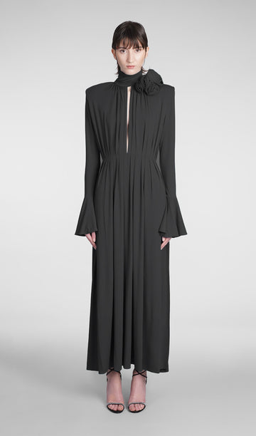 Çiçek V Yaka Pileli Yırtmaçlı Maksi Elbise-Siyah