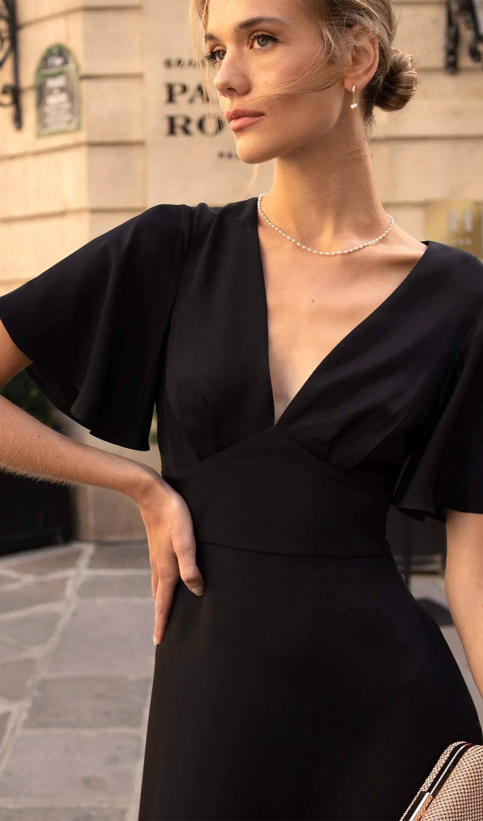 V Yaka Abiye Midi Elbise-Siyah