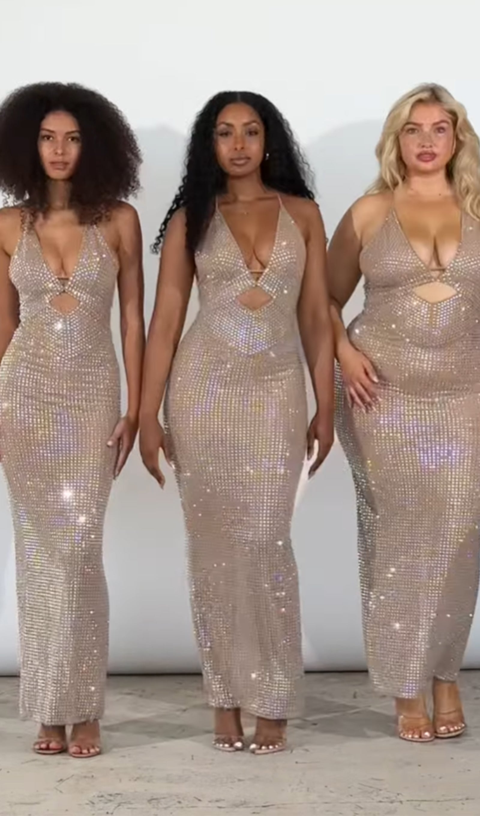 Süslemeli Kesik Maksi Elbise Nude