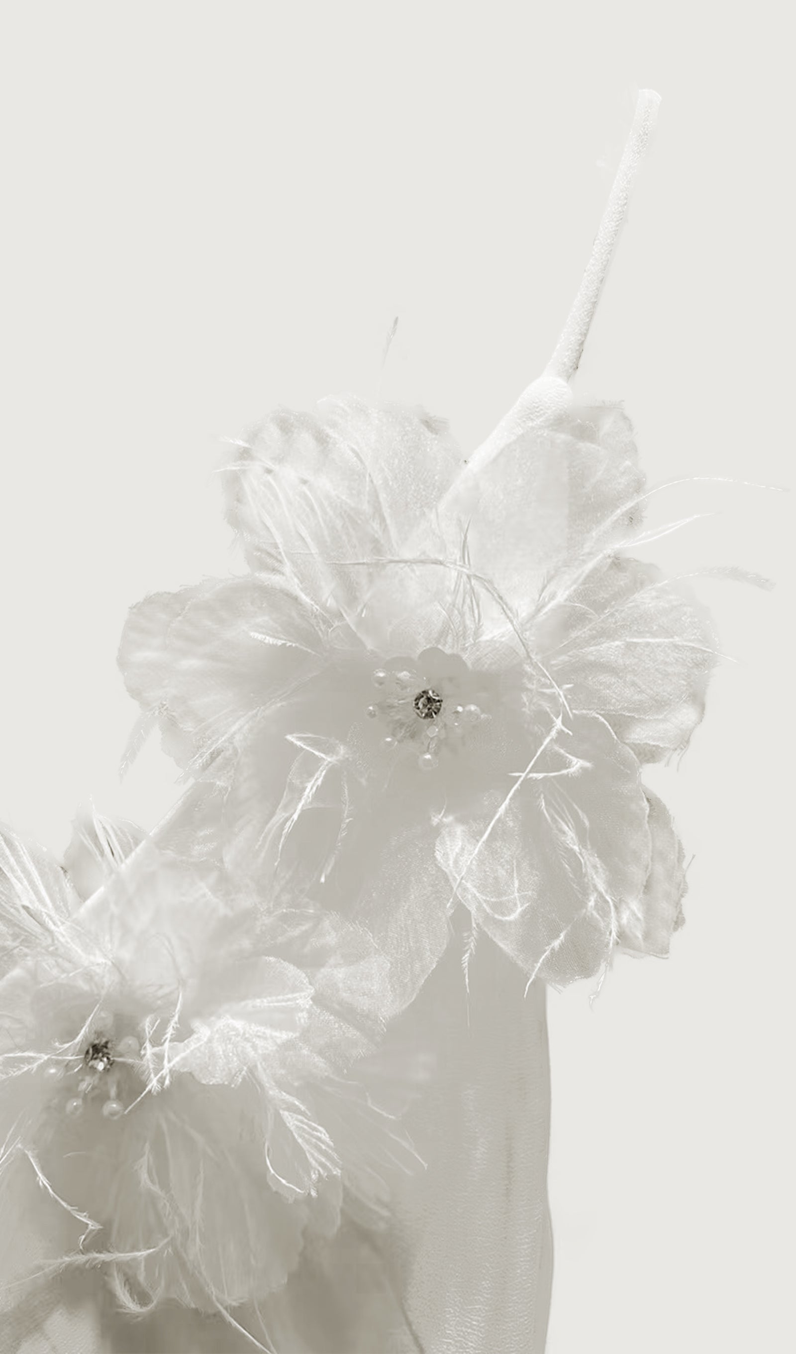 Tüy Süslemeli Slip Midi Elbise