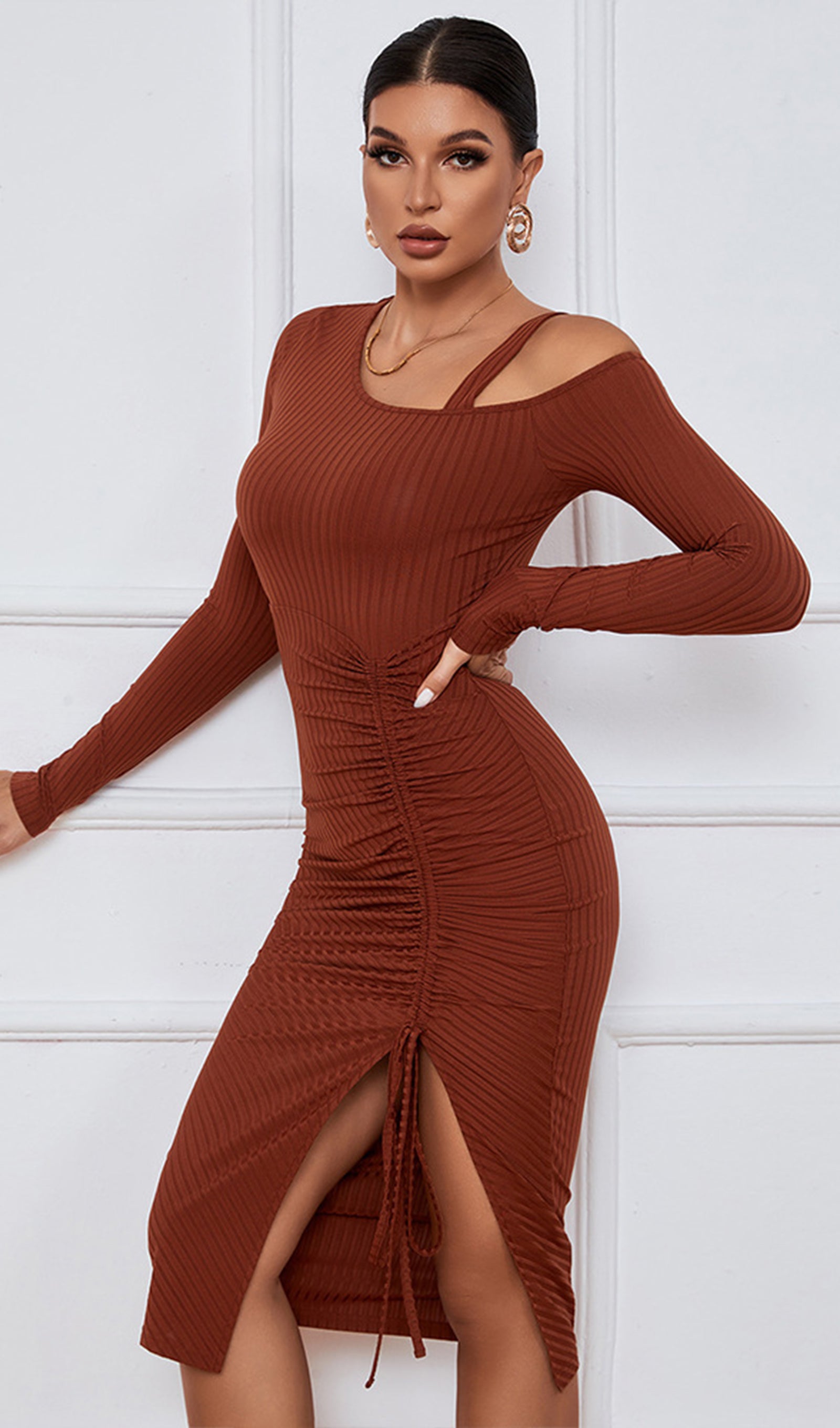 Solid Pileli Yırtmaçlı Midi Elbise