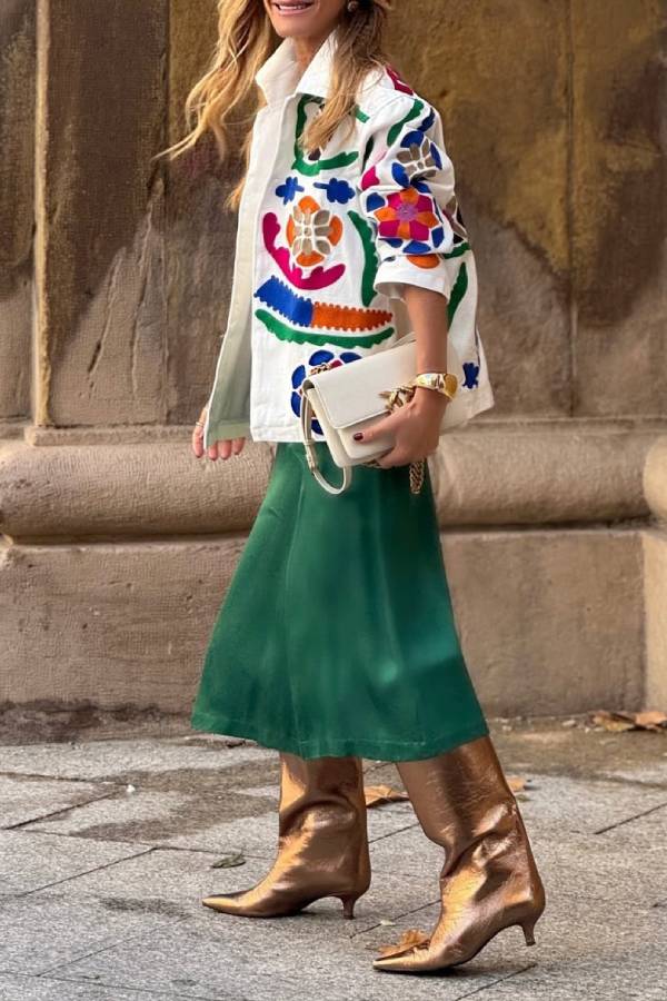 Parlak Renkler Ve Ceplerle İşlenmiş Beyaz Denim Overshirt