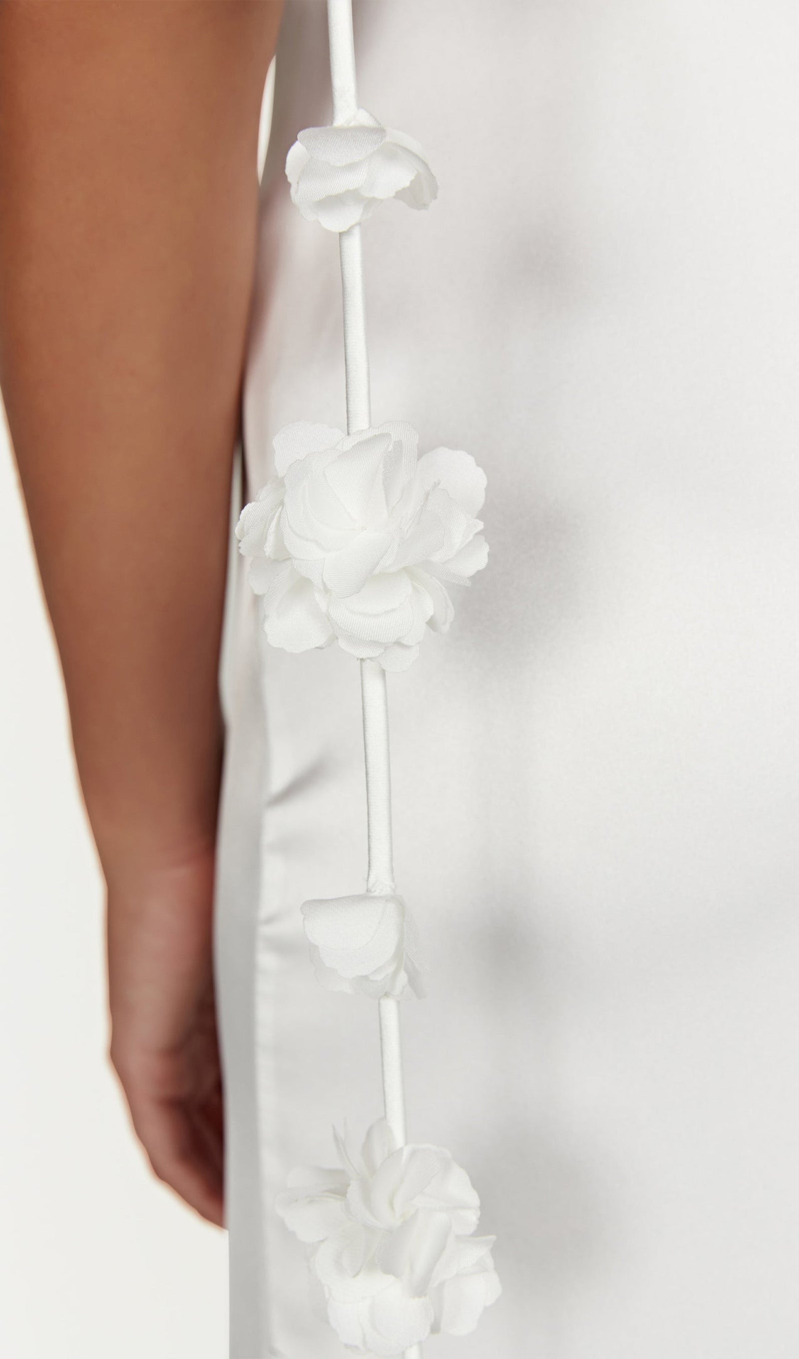 Gül Sırt Dekolteli Saten Elbise Maksi Elbise