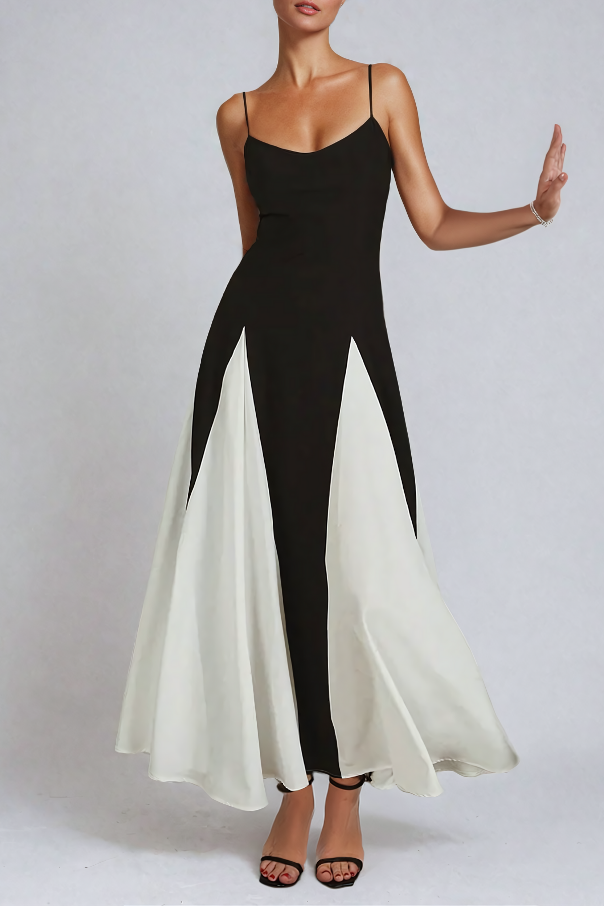 Adiel Deconstruct Ruch Spaghetti Maksi Elbise